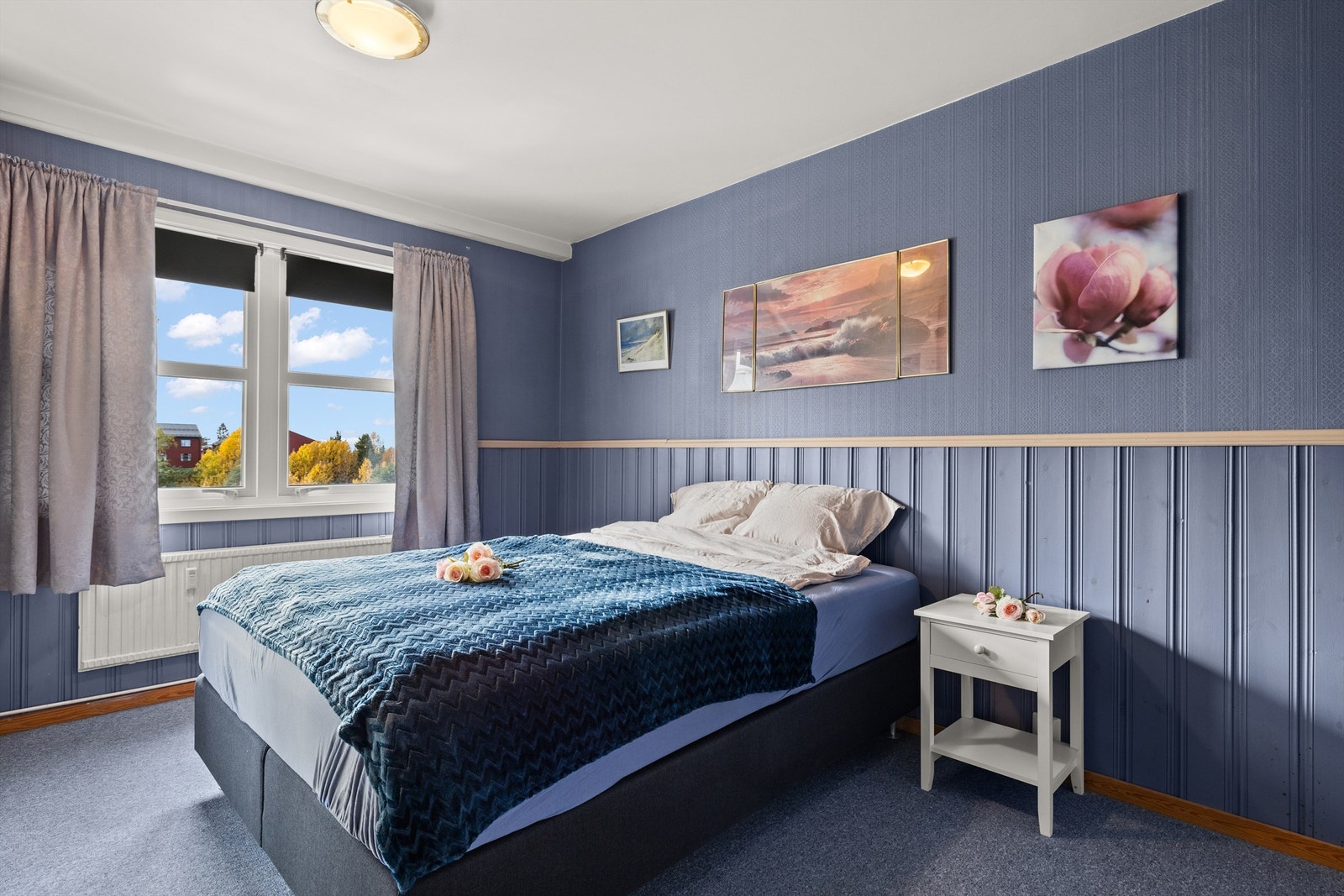 Romslig soverom Galleribilde