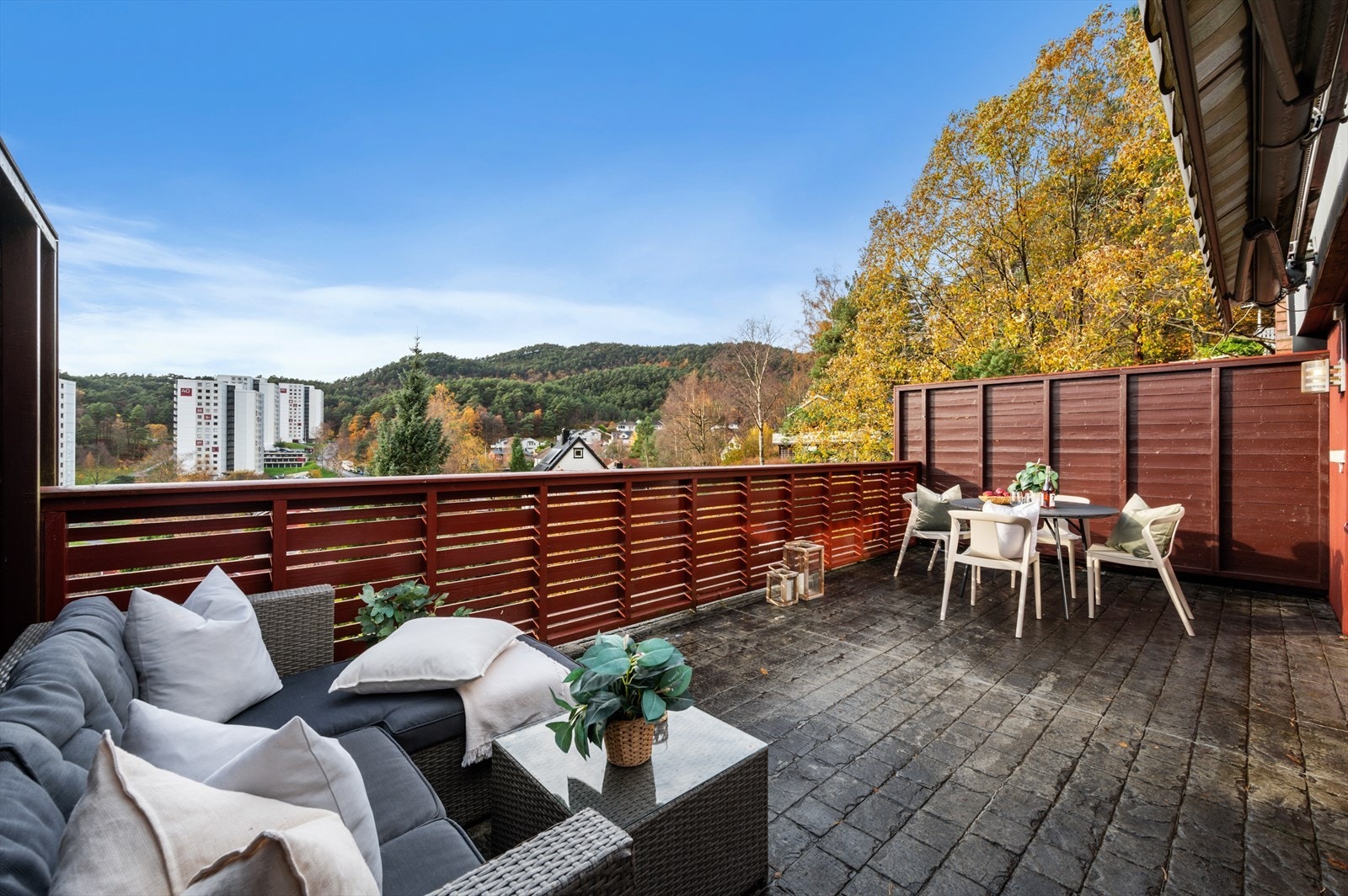 - Fantastisk terrasse hvor man kan nyte solfylte dager - Galleribilde