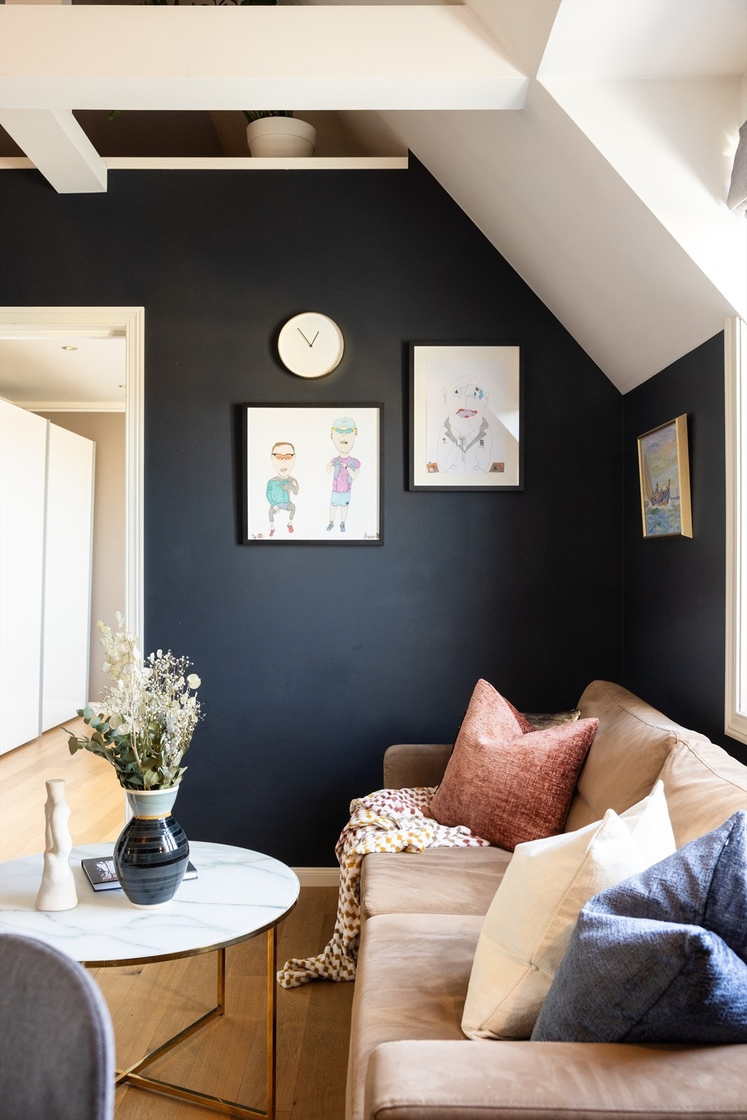 Et perfekt utgangspunkt for å innrede med egne møbler og gjenstander. Galleribilde