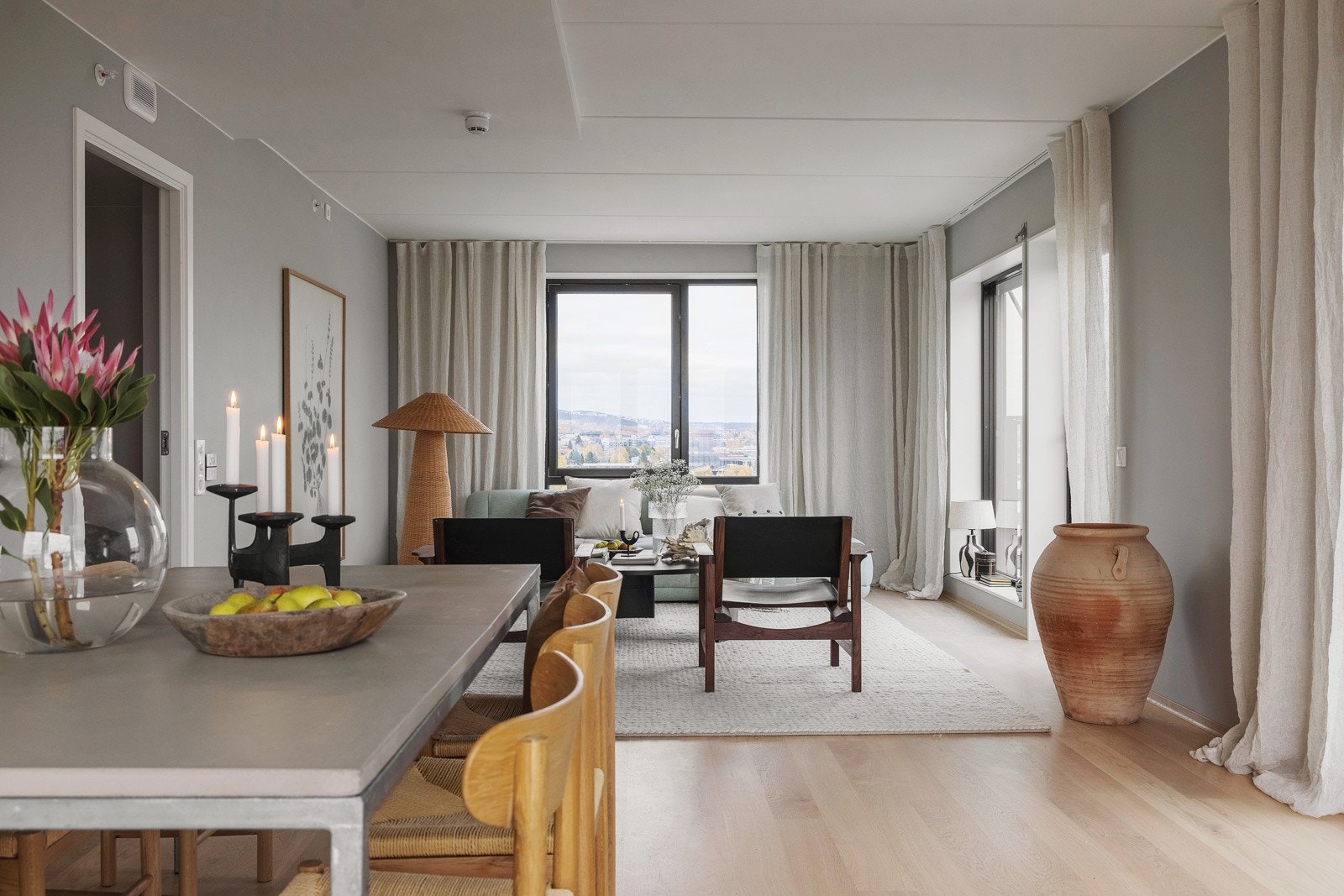 Det er vannbåren gulvvarme og balansert ventilasjon. Galleribilde