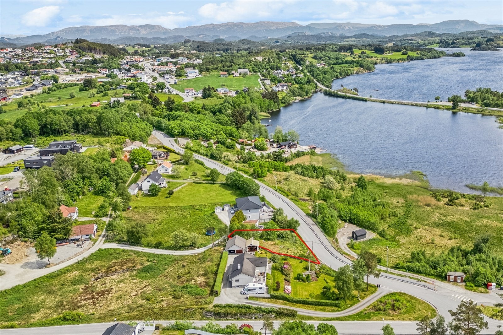 Tone Tjessheim Mannes v/DNB Eiendom presenterer Tjernagelvegen 67! Galleribilde