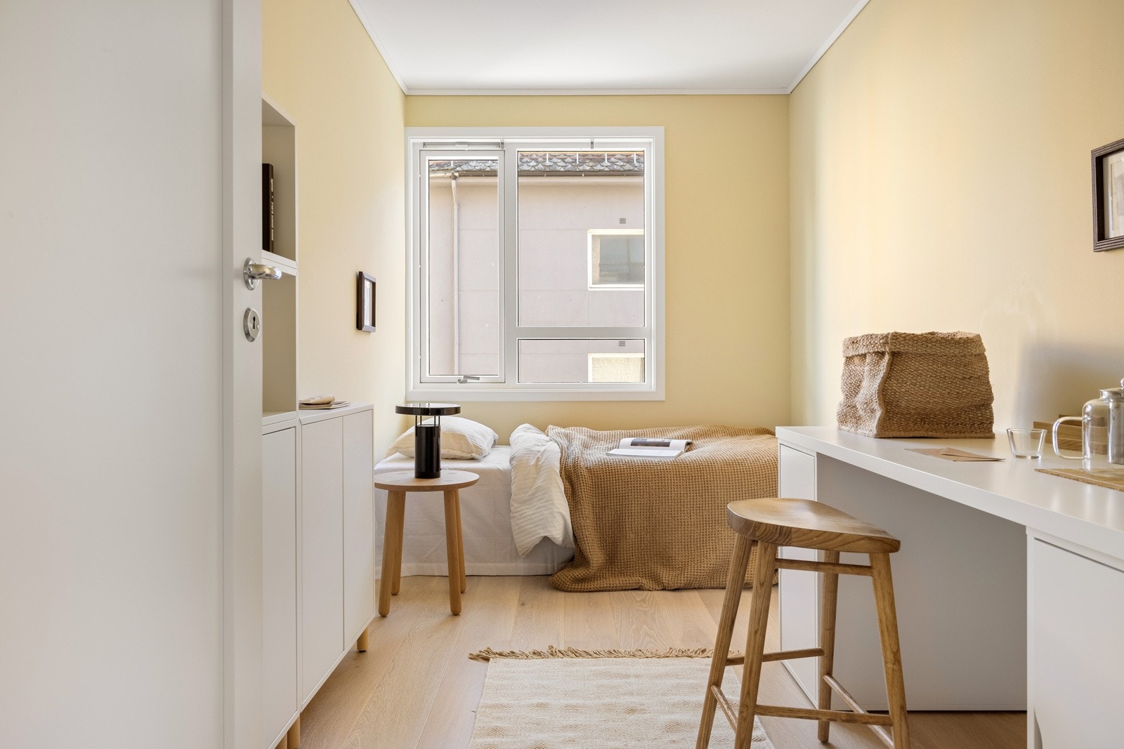 Rommet måler 8.2 kvm og passer godt som både gjesterom, barnerom eller kontor. Galleribilde