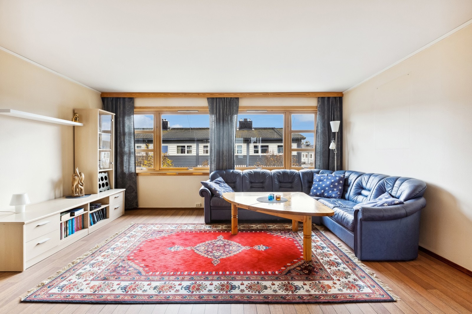 Her er det flere møbleringsmuligheter hvor man kan sette sitt eget preg på boligen. Galleribilde