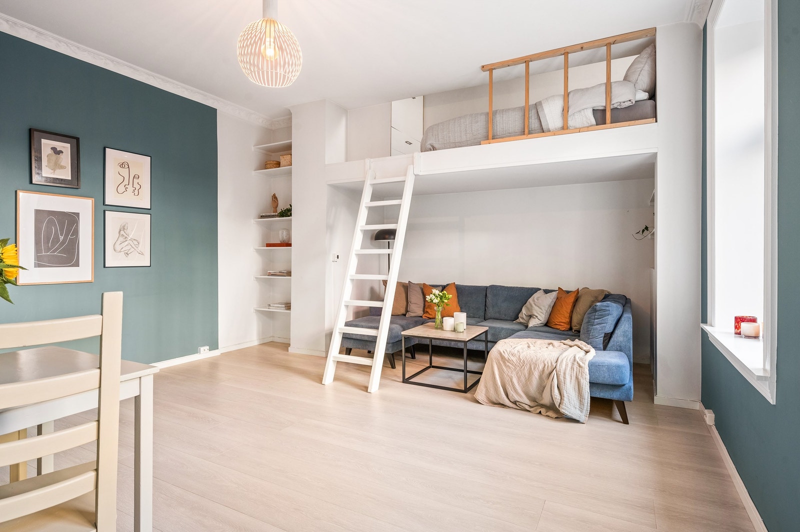 Adkomst til hems via stige (avtagbar). Galleribilde