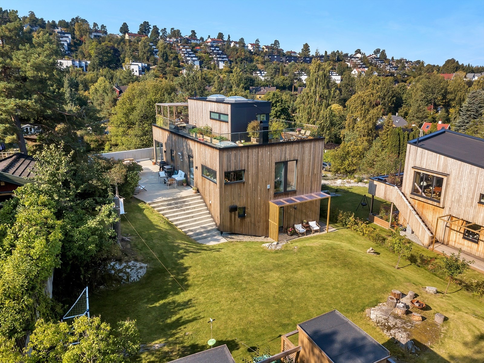 Dette er en unik, arkitekttegnet funkisbolig ferdigstilt i 2017 Galleribilde