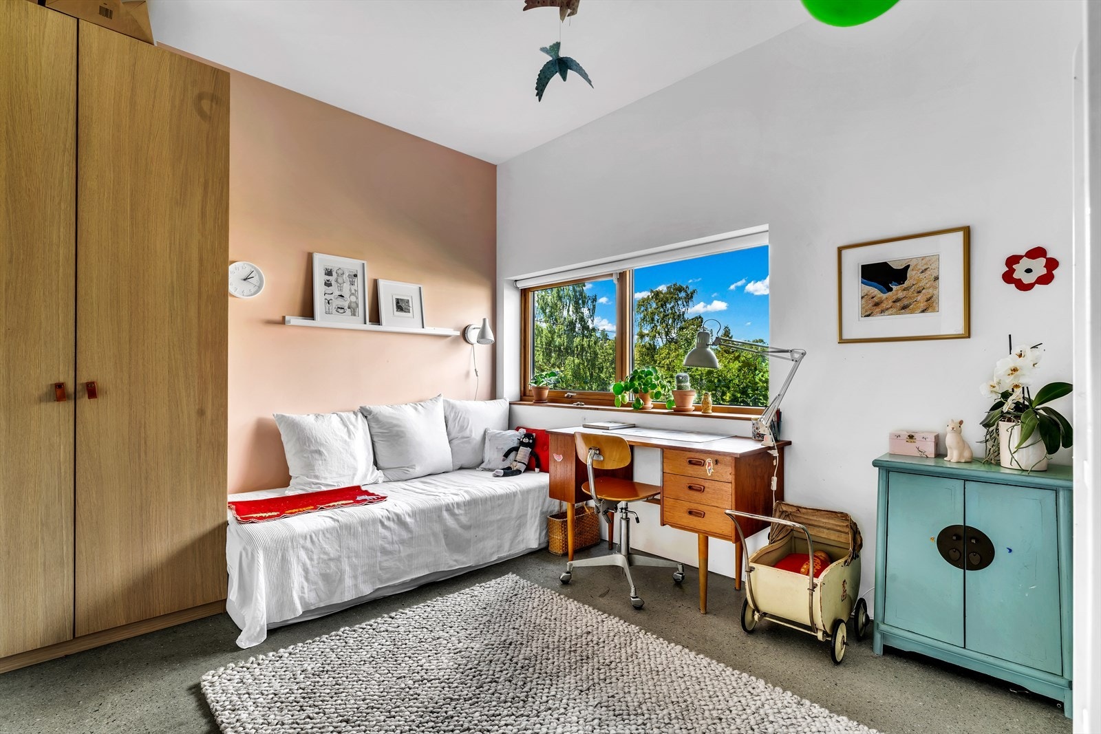 Dette soverommet er nå del av hybel, men kan enkelt inkluderes i hovedenheten, og at hybelen reduseres Galleribilde