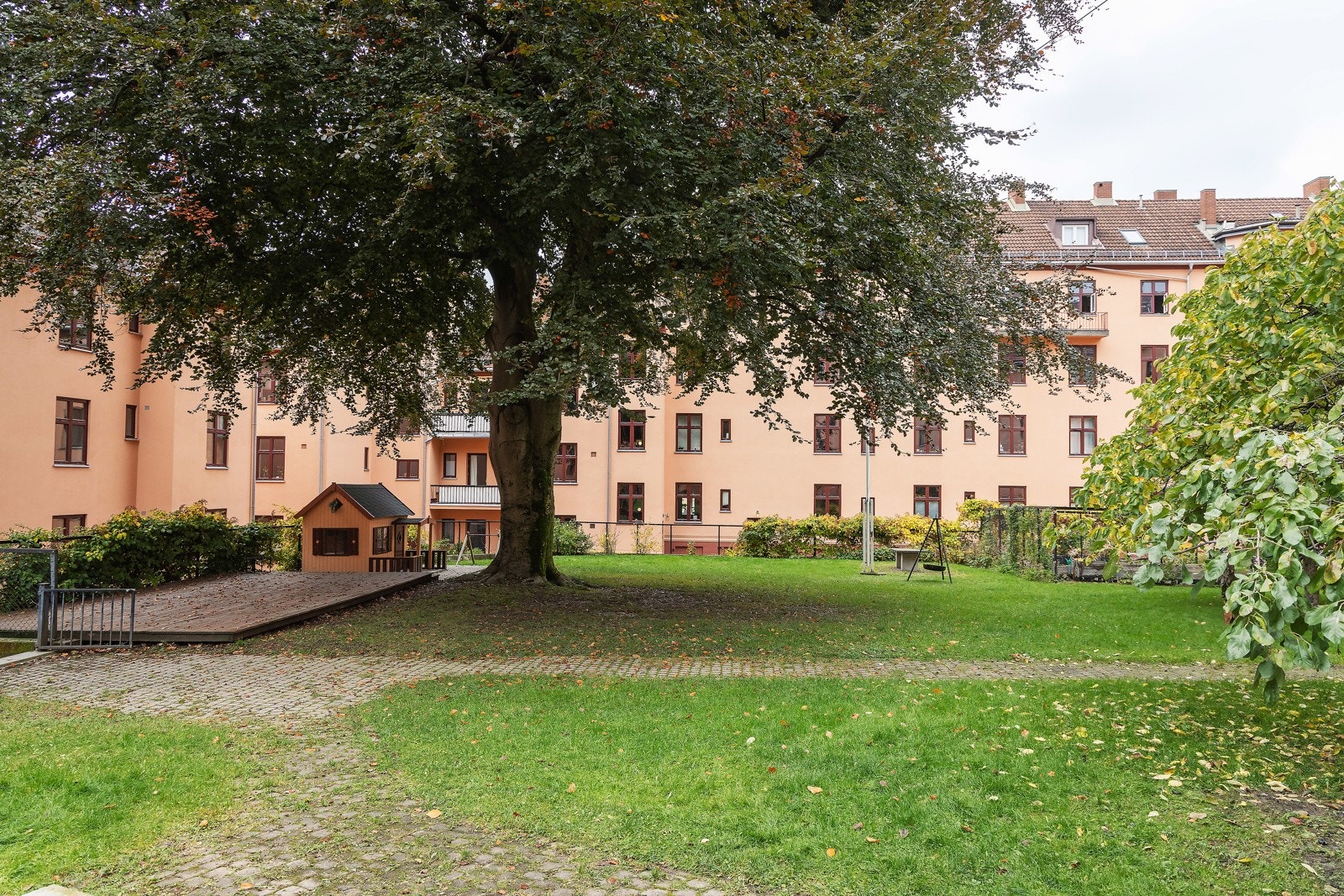 Tenk å ha dette tilgjengelig bare få trapper ned fra leiligheten. Galleribilde