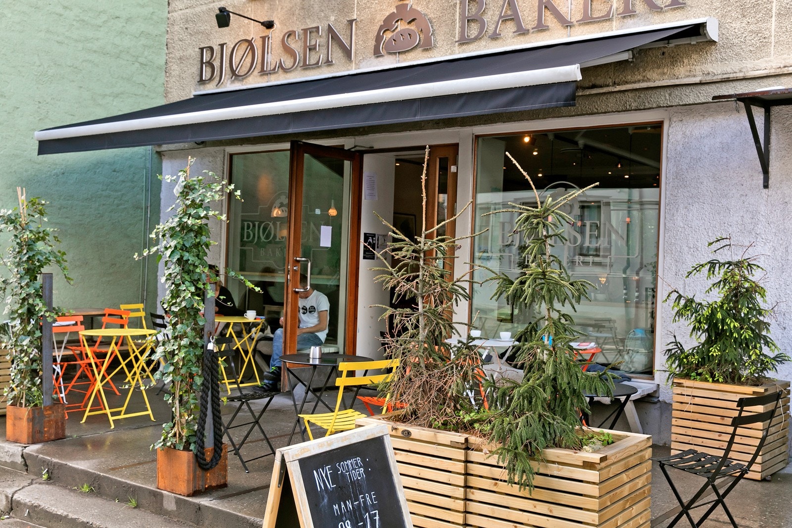 Hva med å ta et raskt stopp innom Bjølsen Bakeri på en solfylt høstdag? Galleribilde