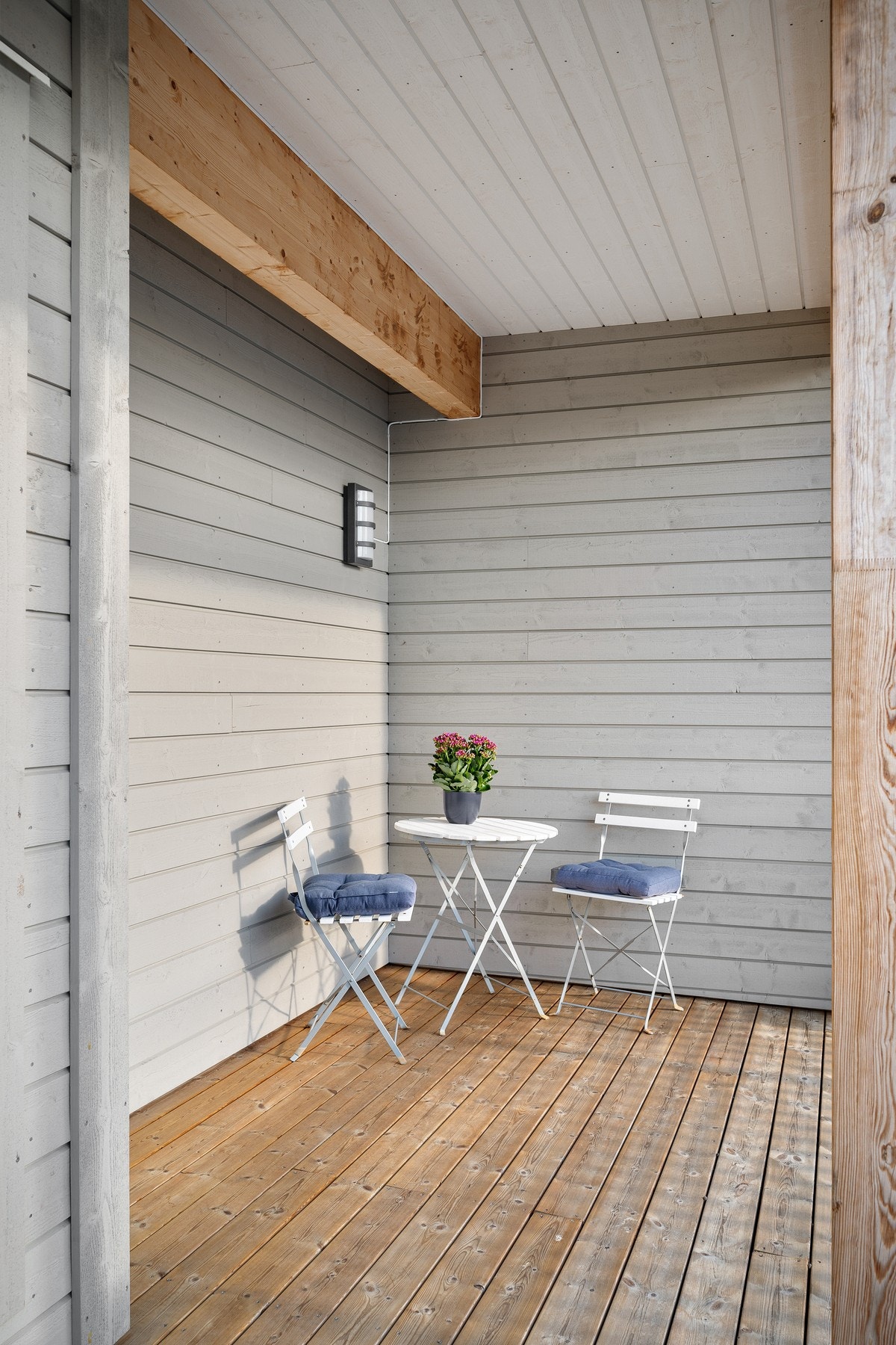 Skjermet og privat med god plass til utemøblement Galleribilde