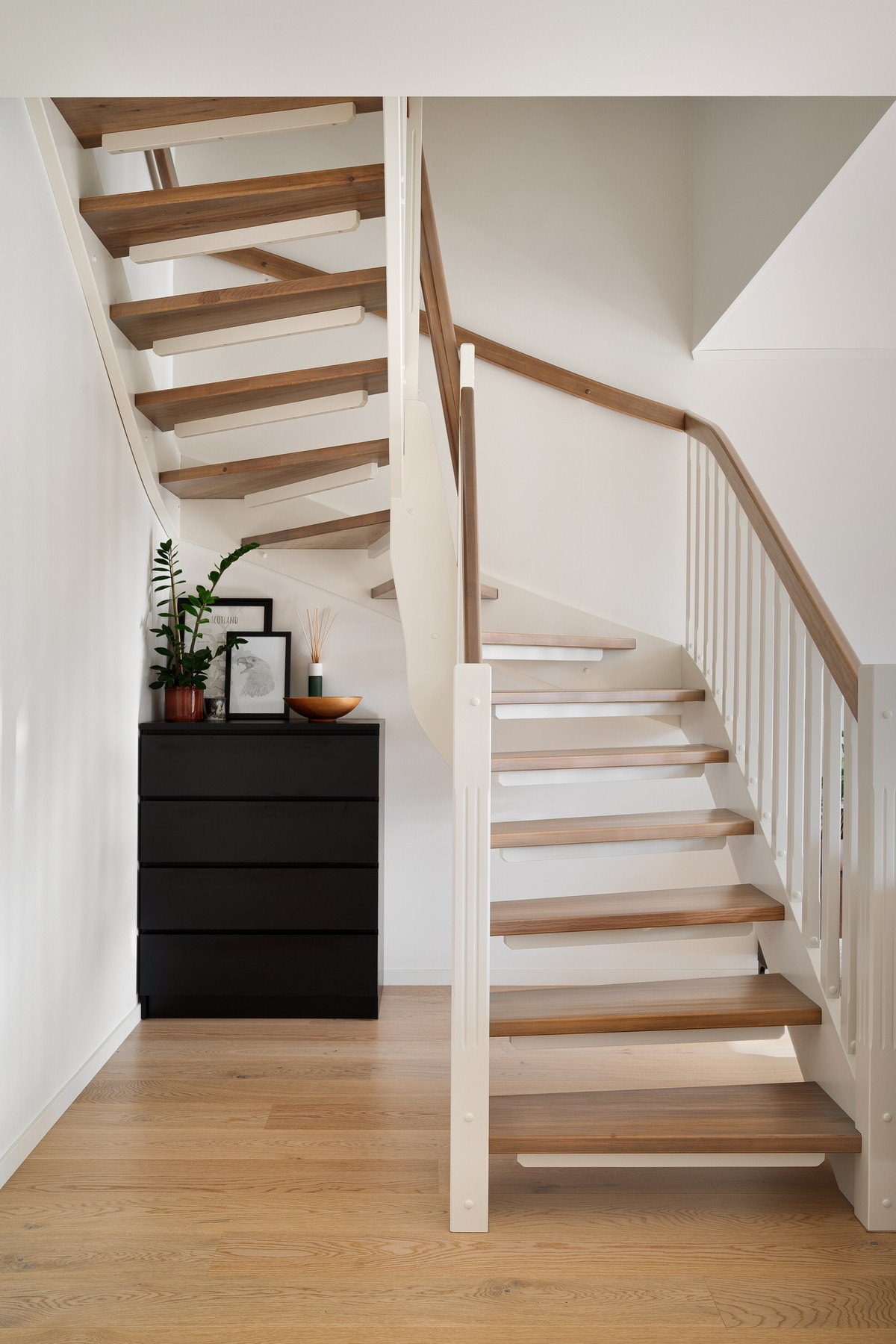 Trapp opp til 2. etasje Galleribilde