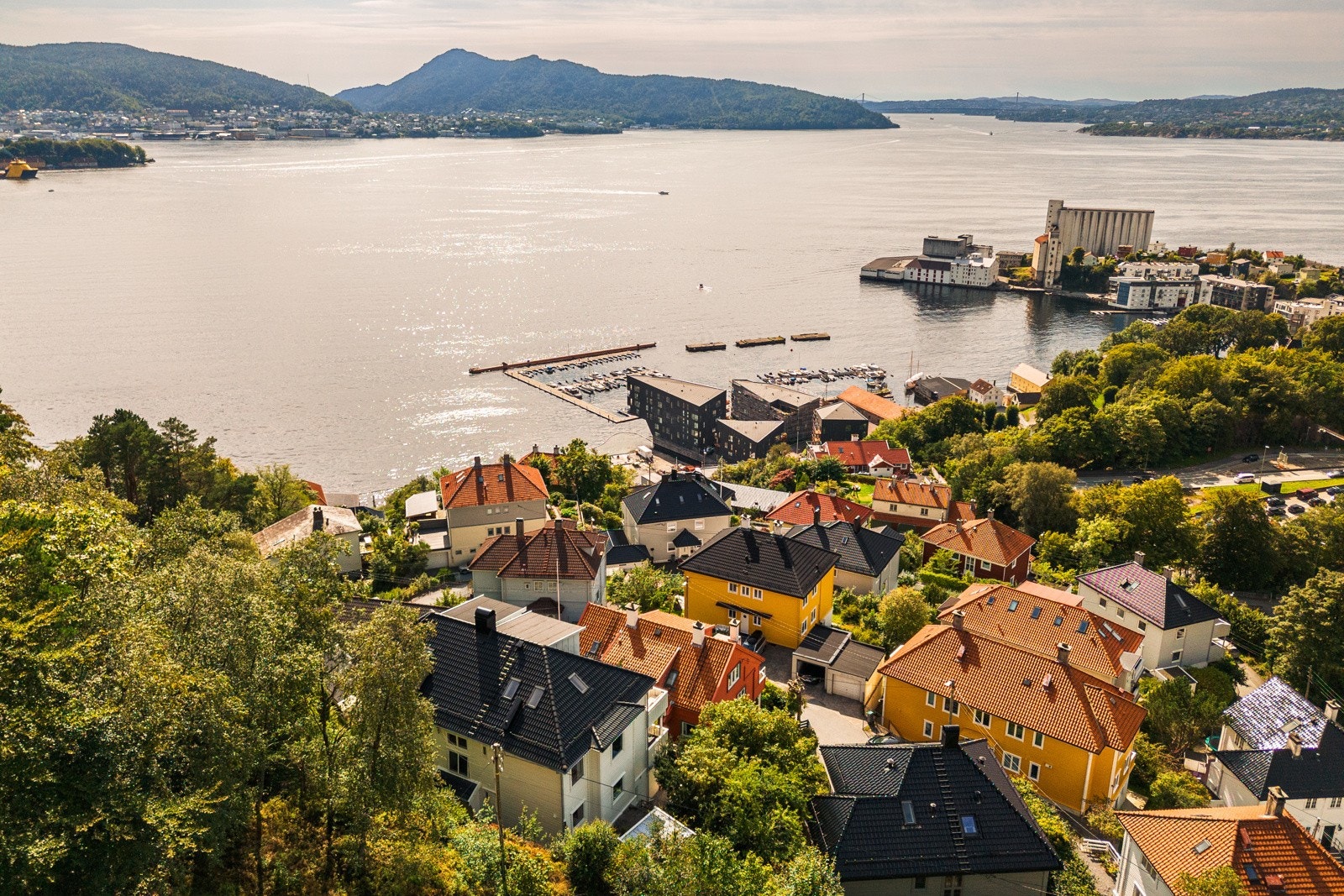Fantastisk beliggenhet i Munkebotn Galleribilde