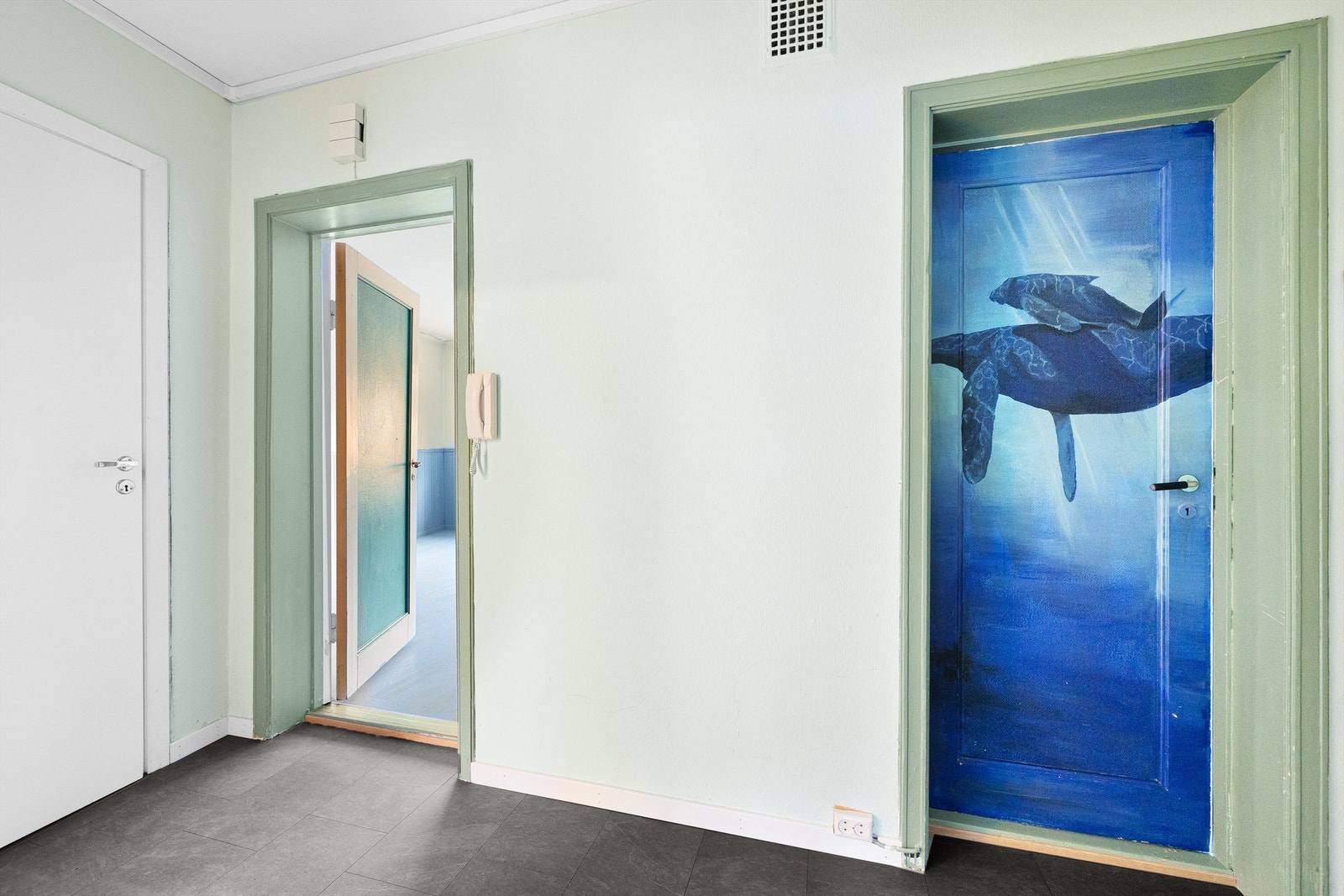 Entré/gang Galleribilde