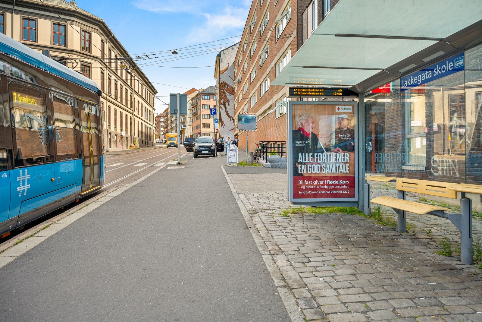 Trikkeholdeplass - Lakkegata skole. Galleribilde