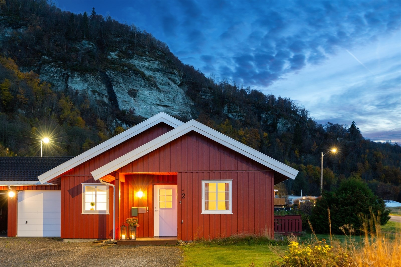 Aktiv Eiendomsmegling v/ Marius Kvalvik har gleden av å presentere Åkervegen 2. Galleribilde