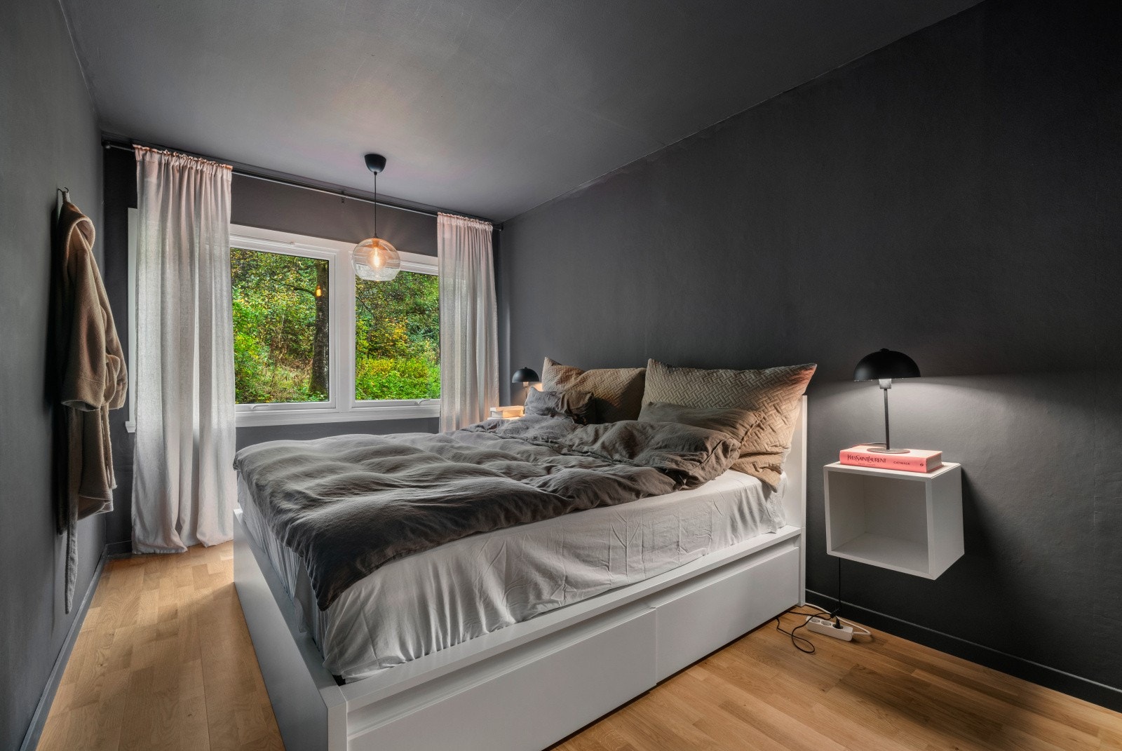 Leiligheten er innredet med to romslige soverom. Galleribilde