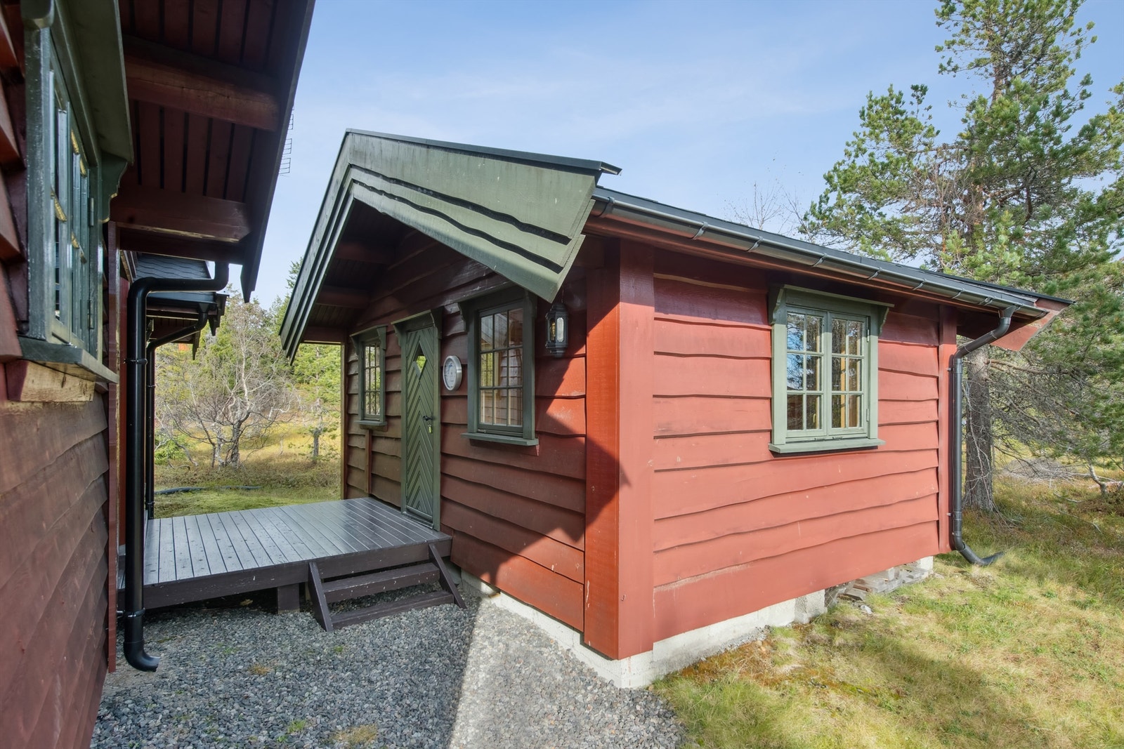 Terrassegulv mellom hytte og anneks Galleribilde