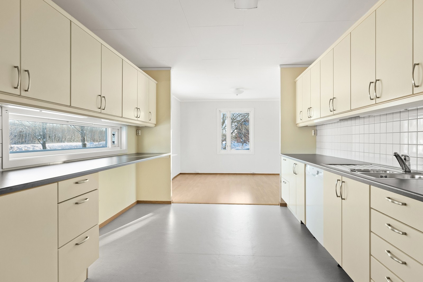 Kjøkkenet er fra rundt 2008 Galleribilde