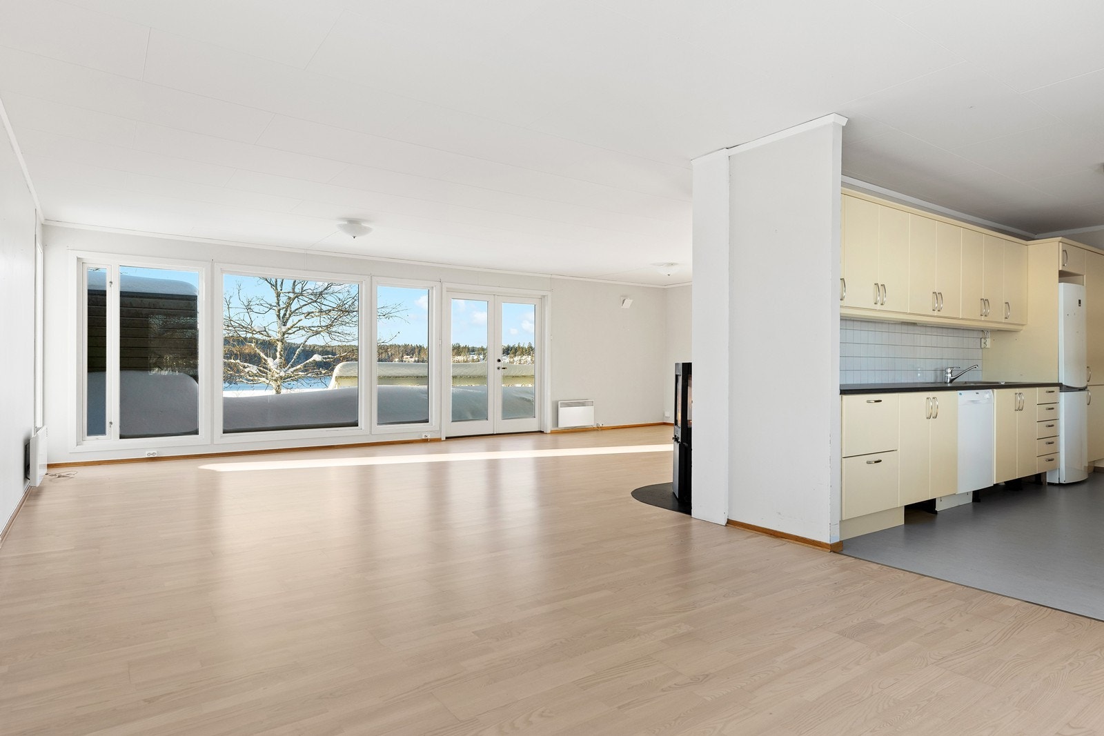 Det er godt med lysinnslipp i stuen Galleribilde