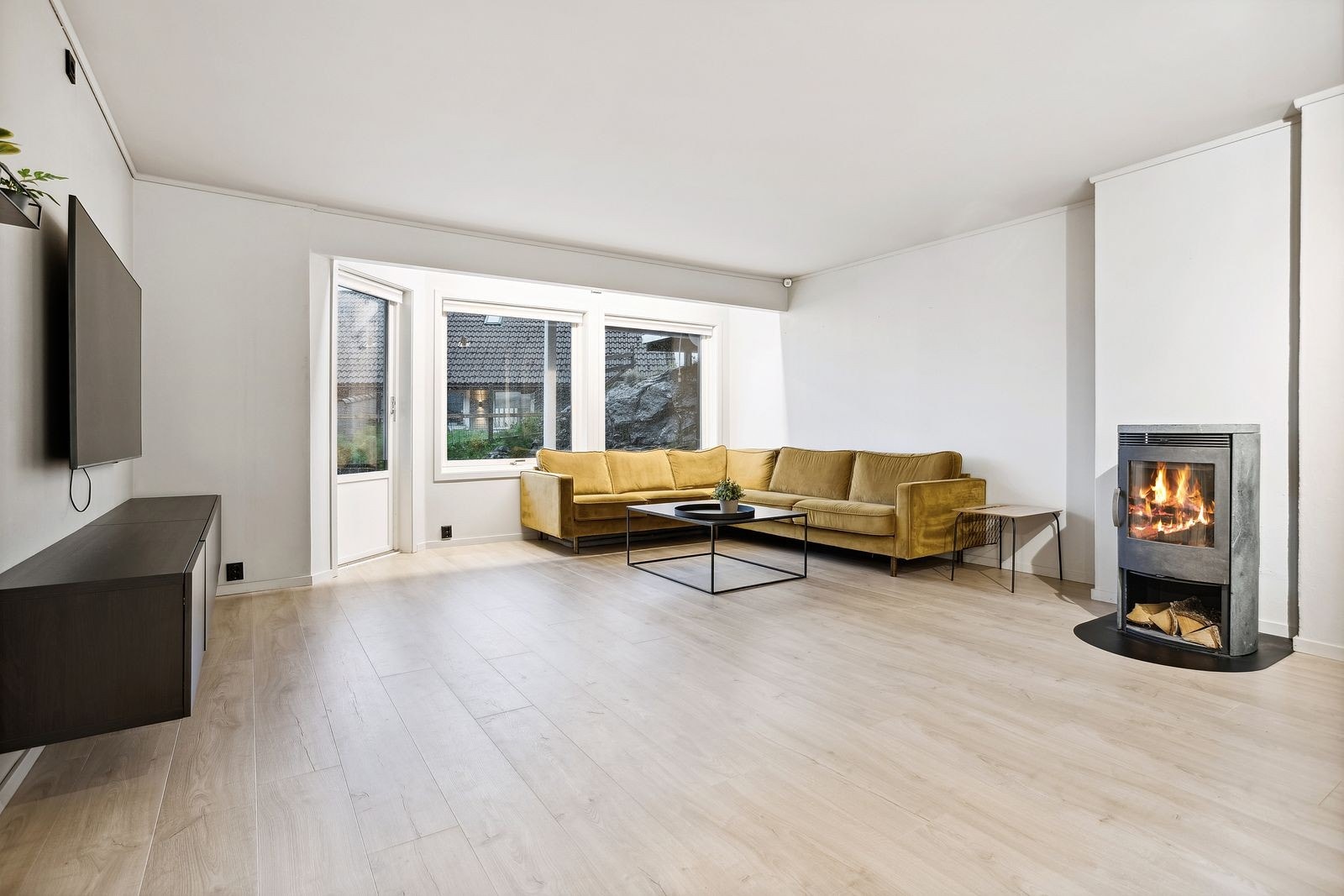 Leiligheten leies ut delvis møblert og holder gjennomgående høy standard. Galleribilde