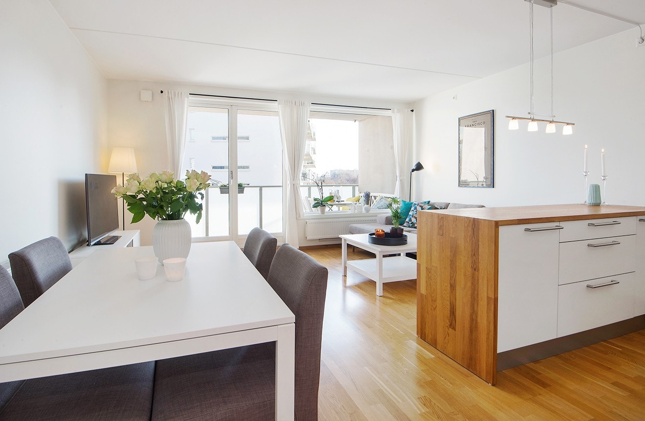 Spisestue og kjøkken -Strøm er inkludert i leien - Galleribilde