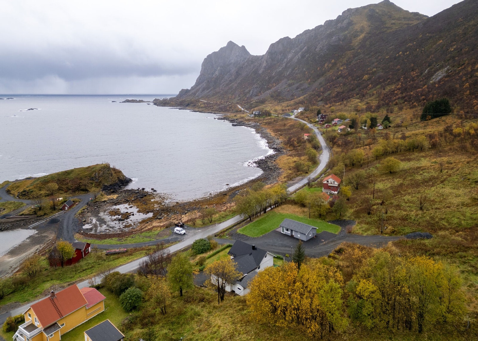 Nærhet til flotte friluftsområder med mulighet for mange aktiviteter både sommer og vinter. Galleribilde