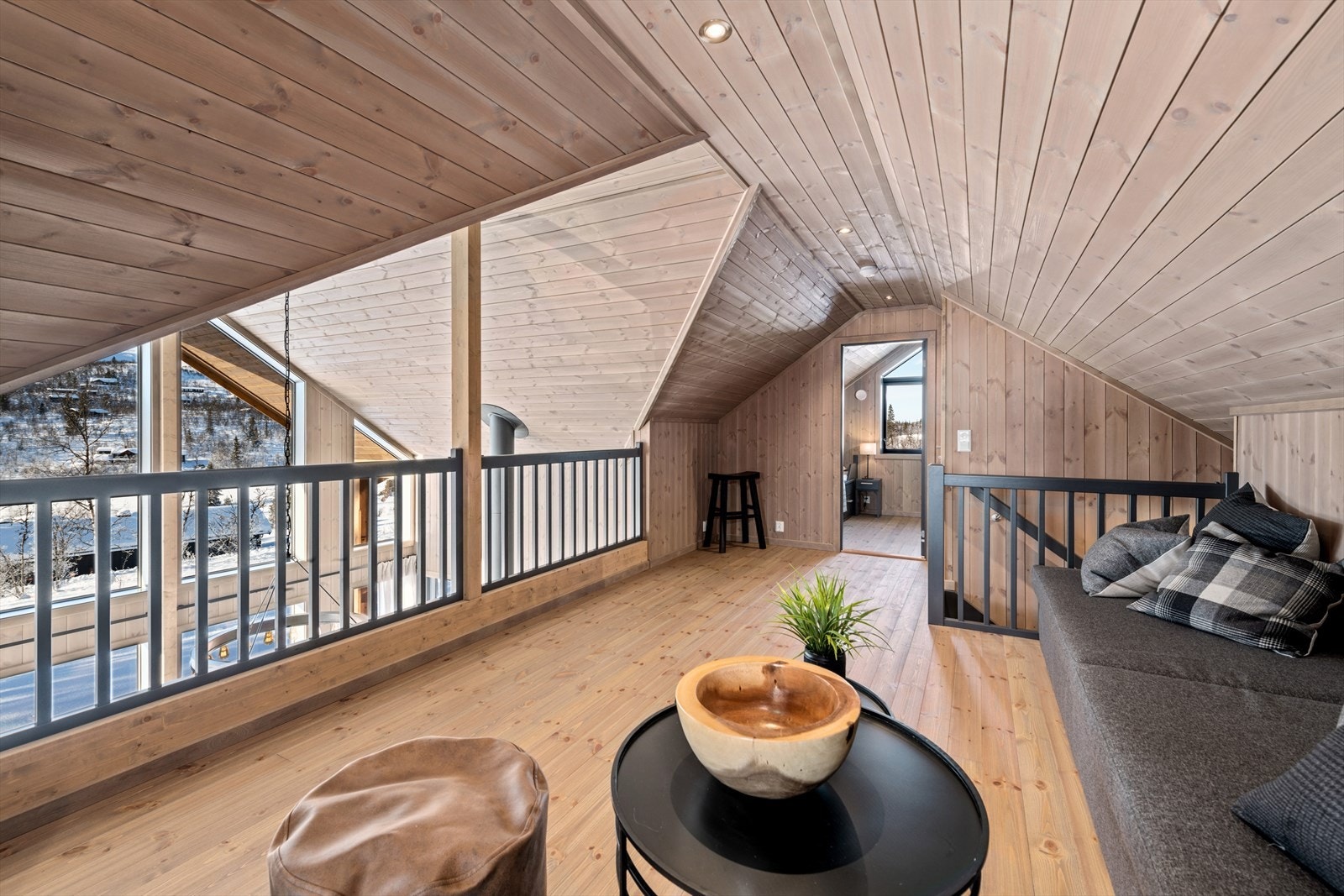 Lys og trivelig loftsue Galleribilde