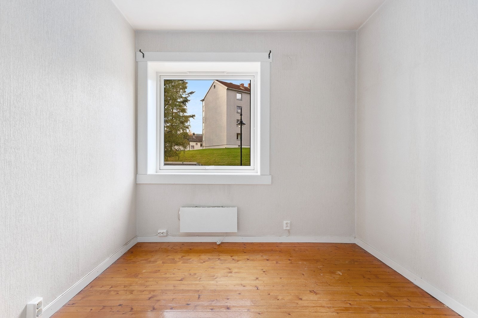 Soverom 2 er godt egnet til barne- eller gjesterom Galleribilde