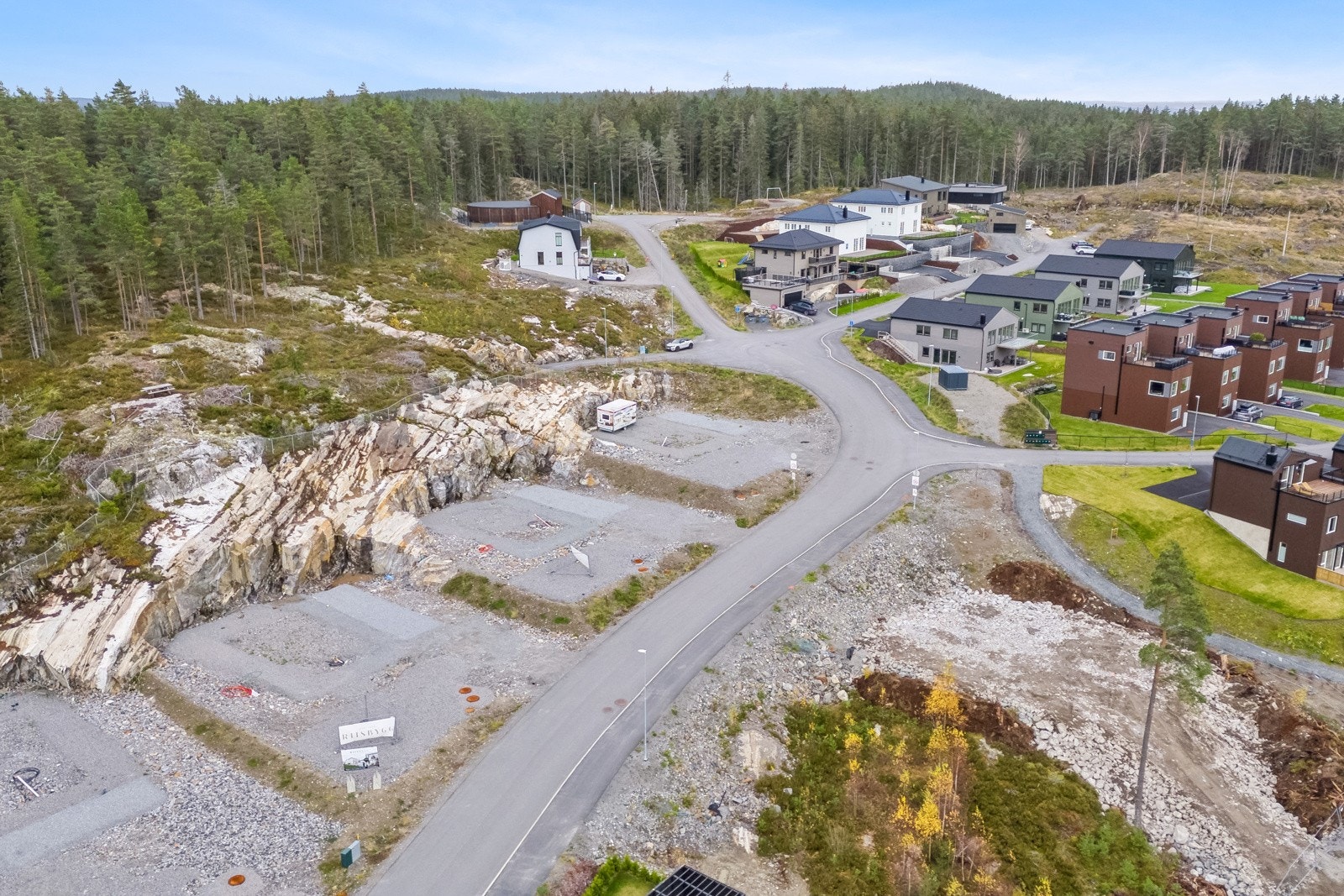 Tomten kan fritt besiktiges ev. også med megler etter avtale, 45007097. Galleribilde