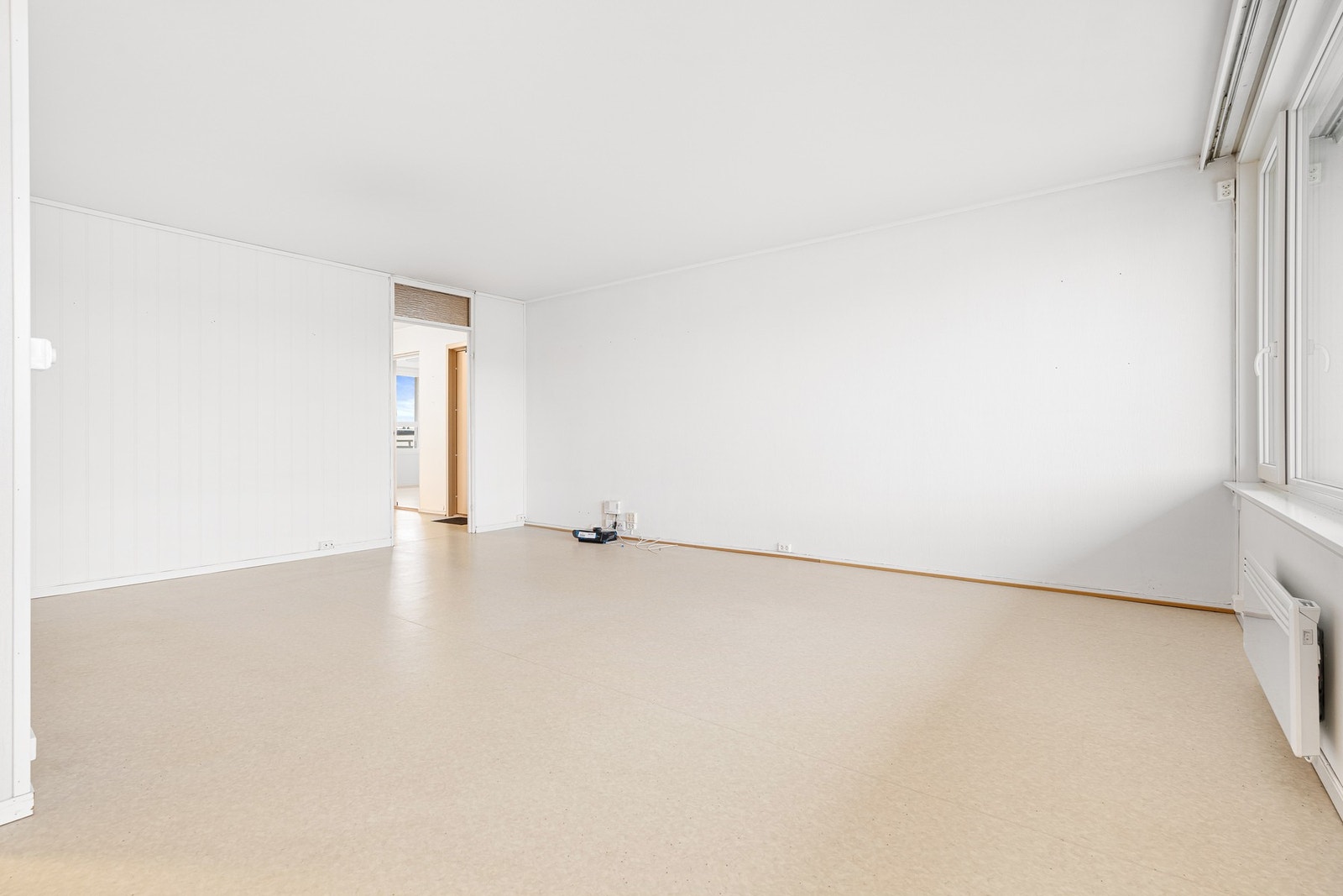 Praktisk planløsning med delvis åpen stue/kjøkken løsning. Galleribilde