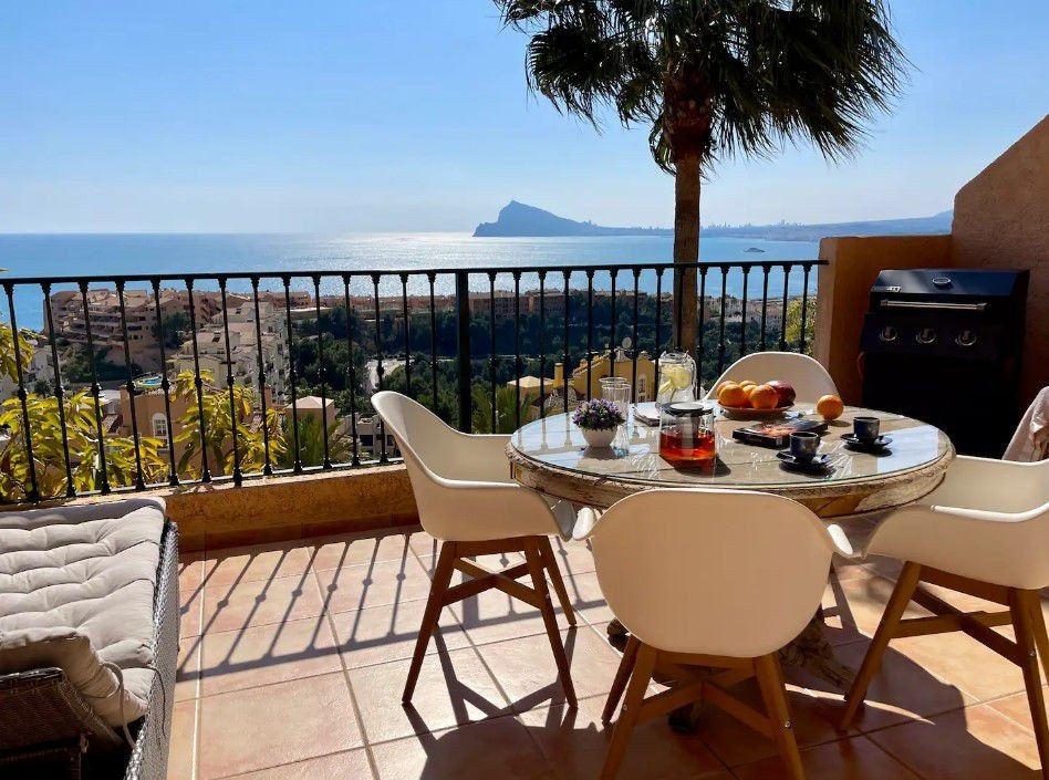 BUNGALOW WITH PANORAMIC VIEWS Galleribilde