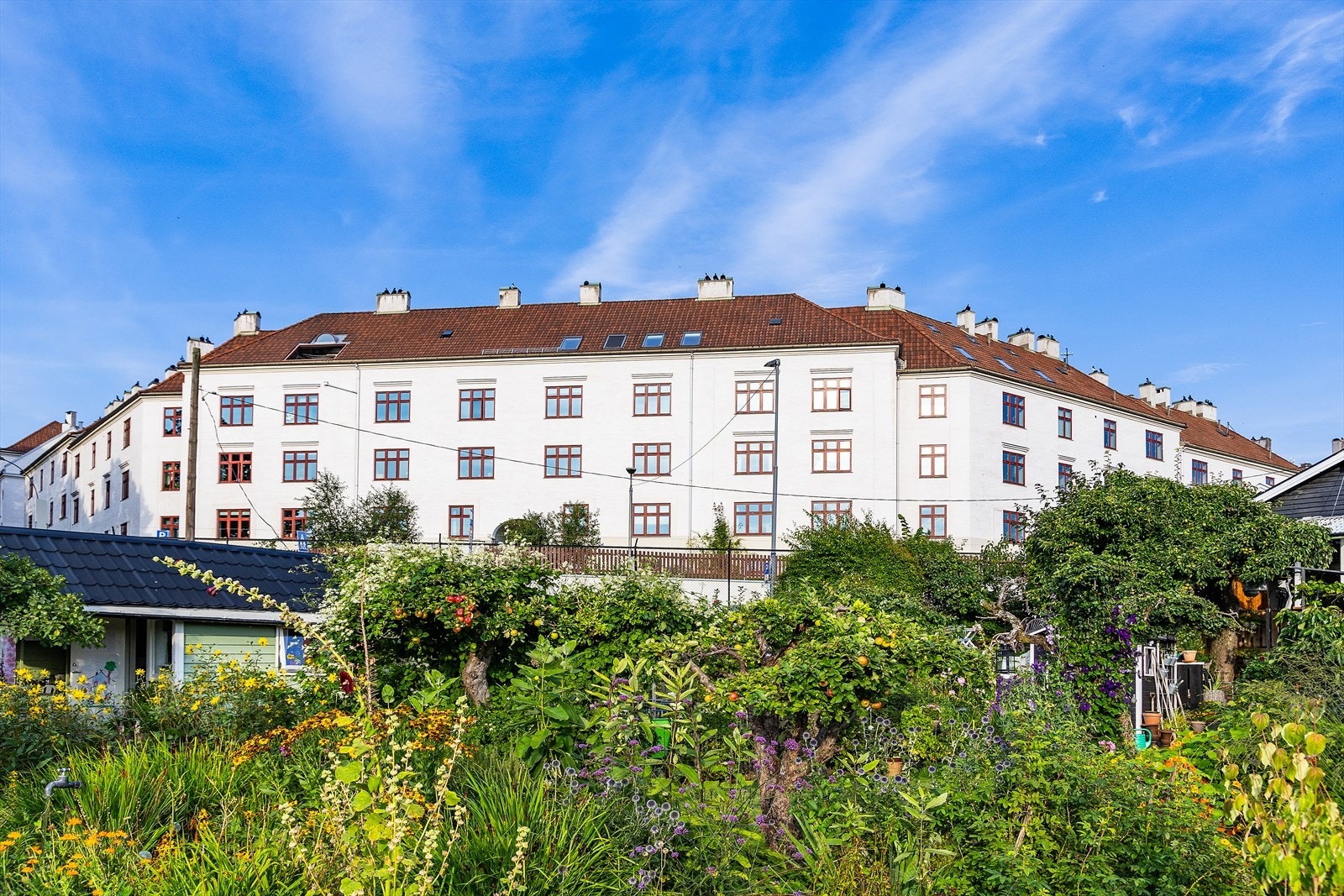 Klassisk flott bygård med familievennlig beliggenhet Galleribilde