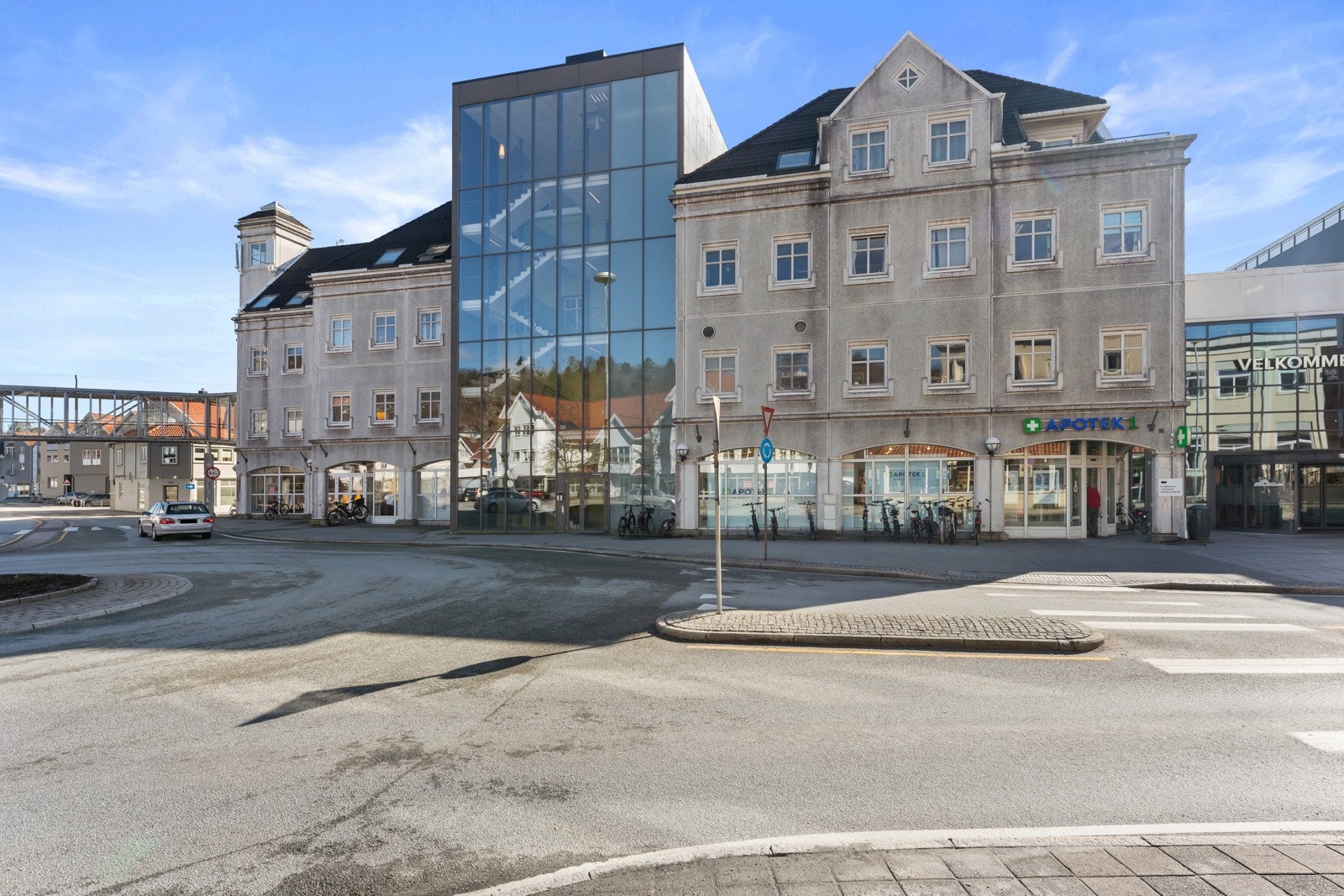 Inngang i innglasset parti Galleribilde