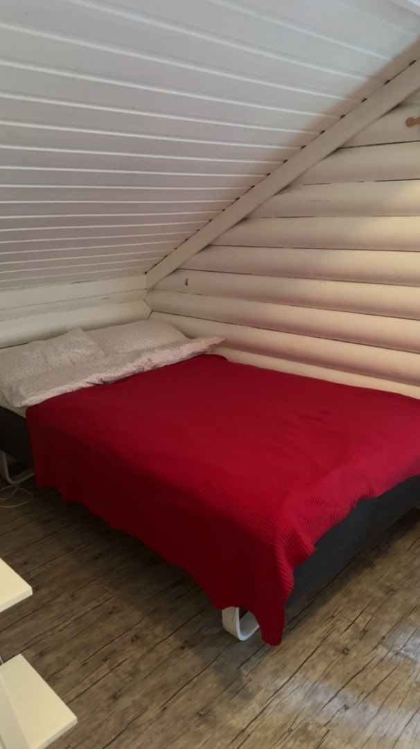 Selgers bilde av det ene soverommet Galleribilde