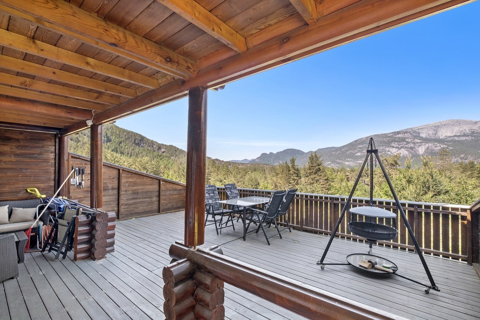 Flott utsikt fra terrassen Galleribilde