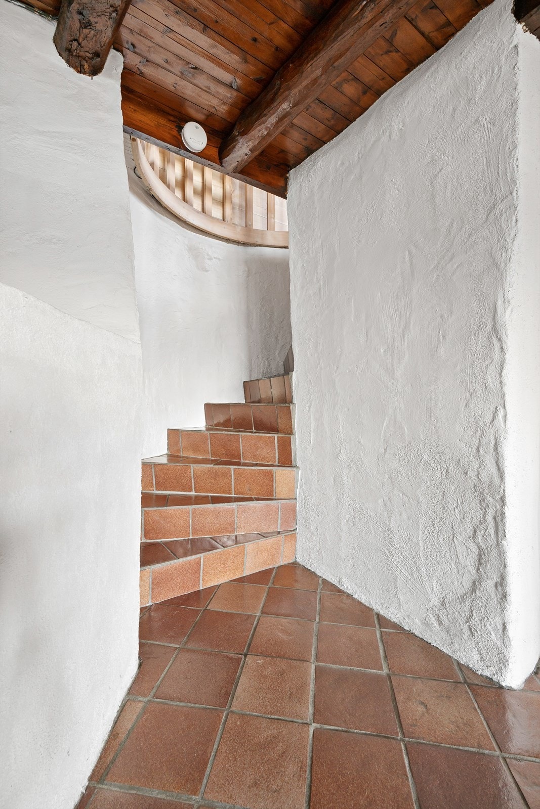 Trapp ned til underetasjen Galleribilde