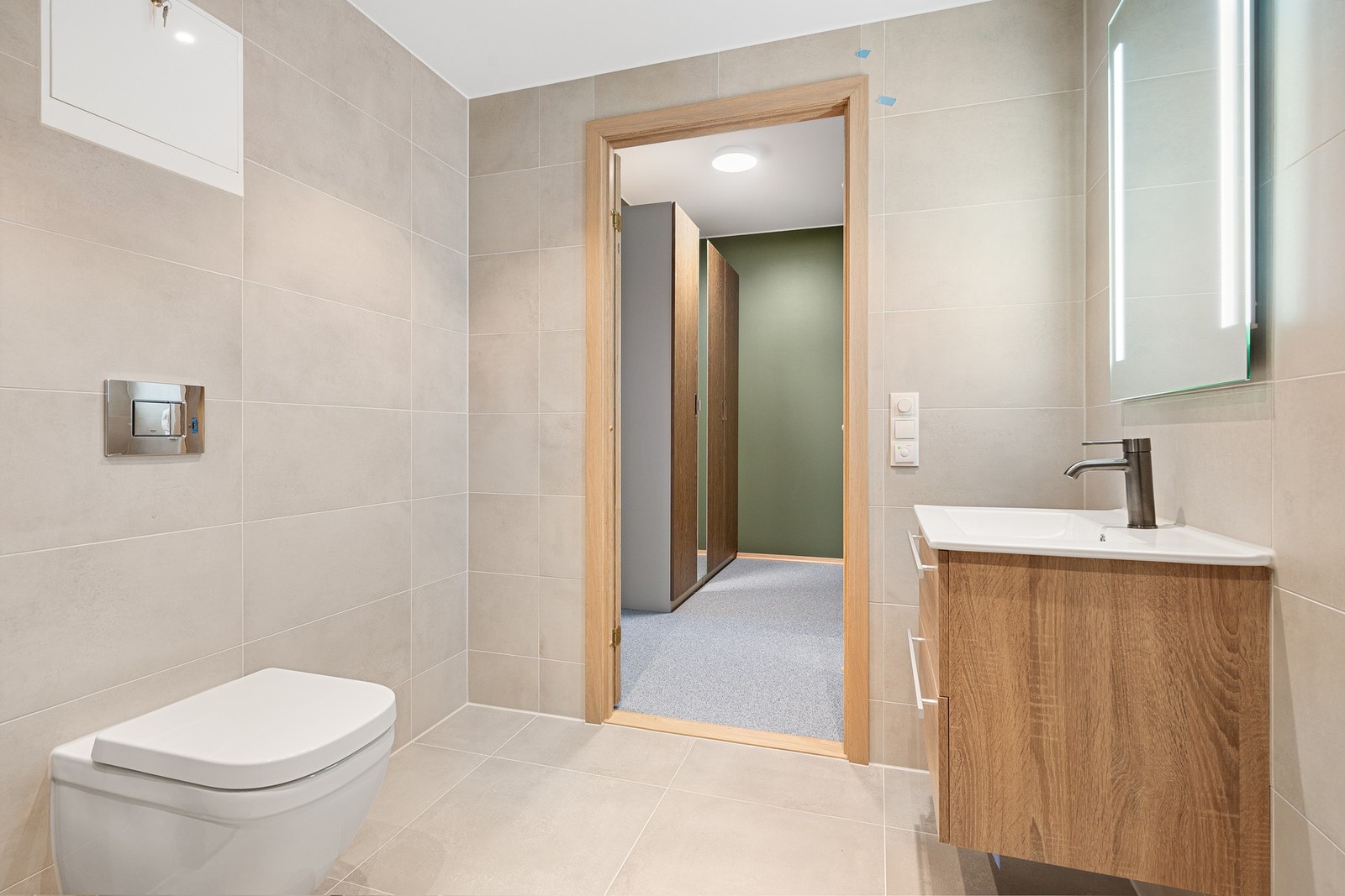 Fra hovedsoverommet har du videre tilkomst til et privat bad. Galleribilde