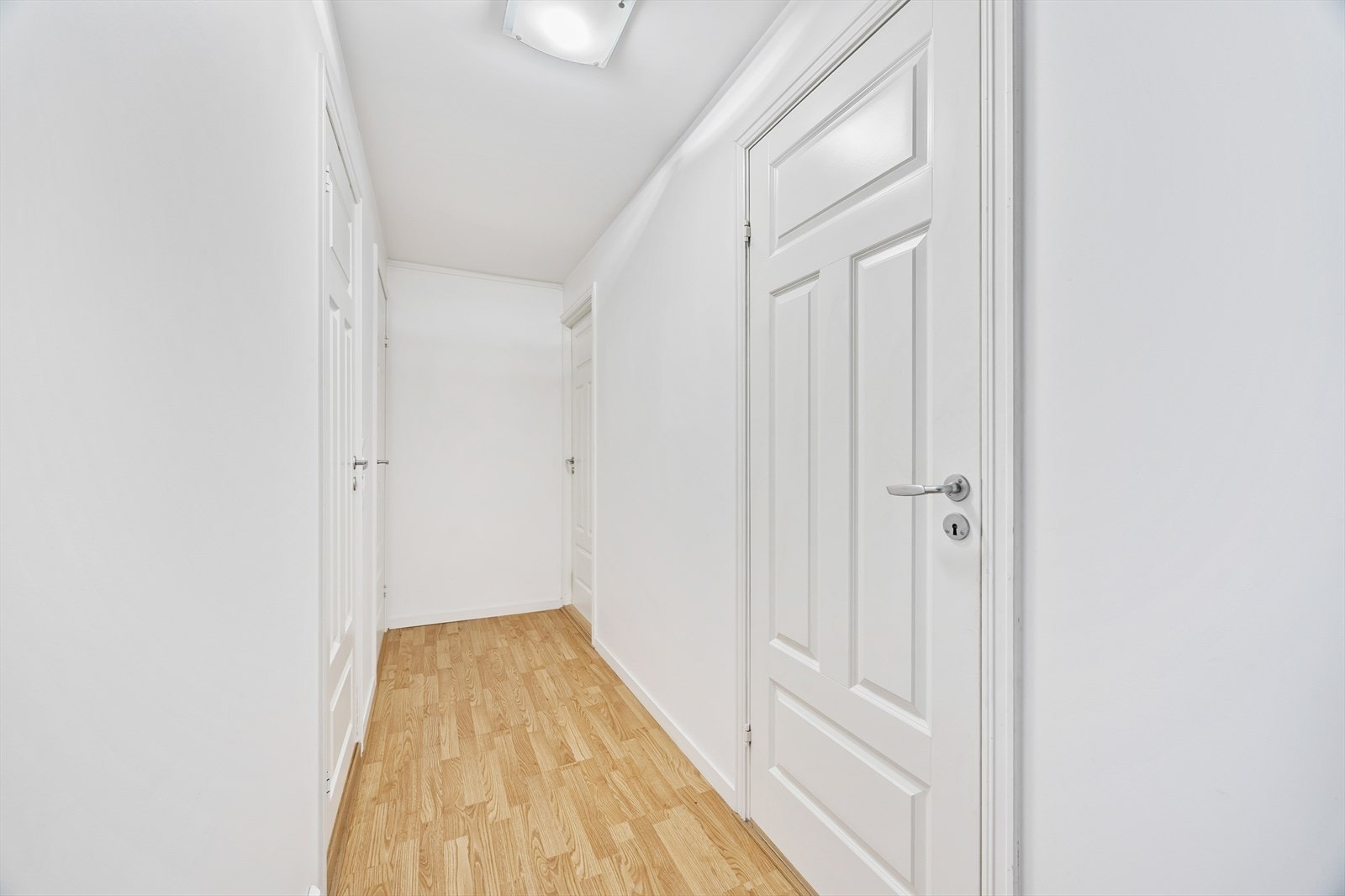 Gang i 2. etasje med tilgang til soverommene og badet Galleribilde