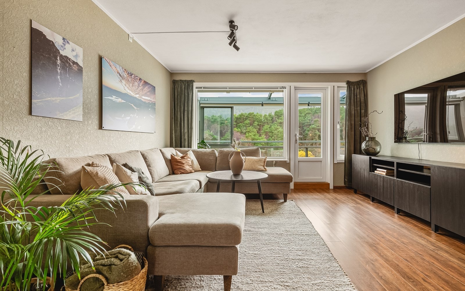 Aktiv Eiendomsmegling v/ Fabian Haukedal har gleden av å presentere Breimyra 72 Galleribilde