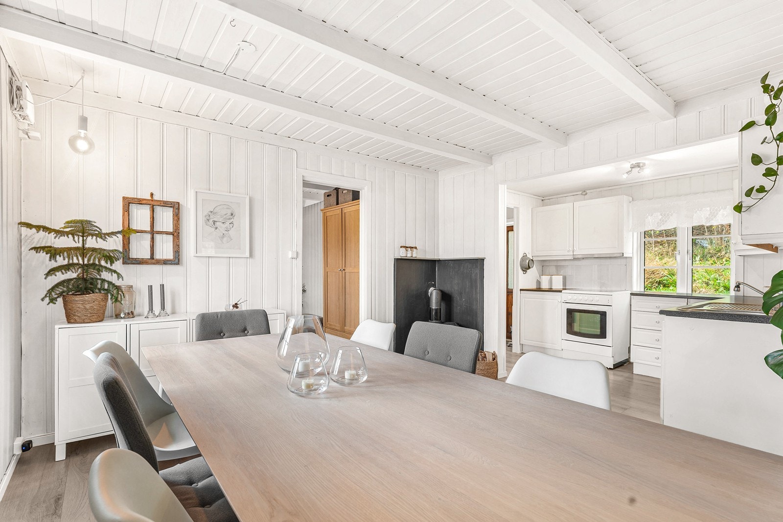 Rommet har et fint lysinnslipp og gode møbleringsmuligheter. Galleribilde