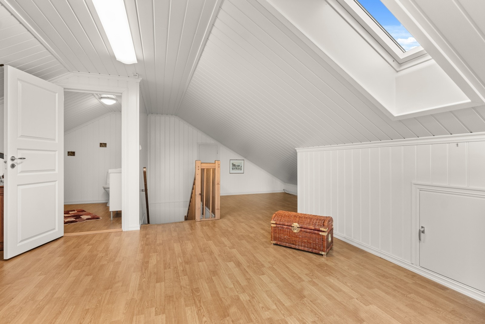Fra loftstuen er det adkomst til toalettrom. Galleribilde