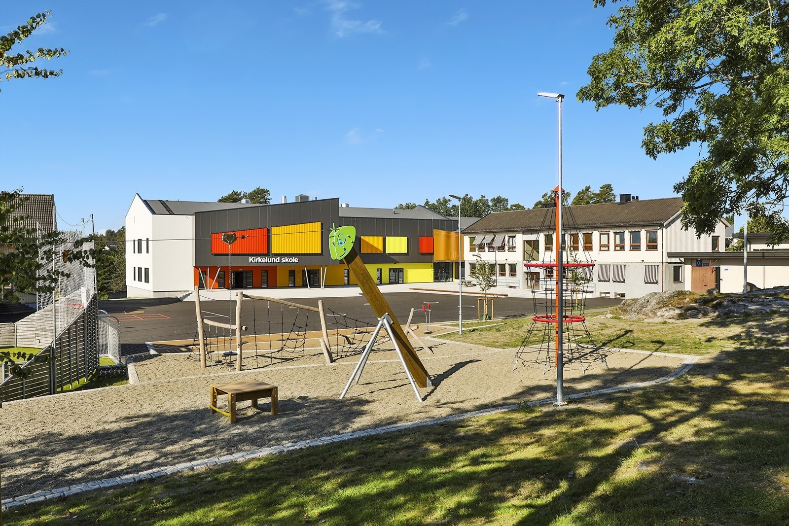 Kirkelund skole (5. - 10. trinn).JPG Galleribilde
