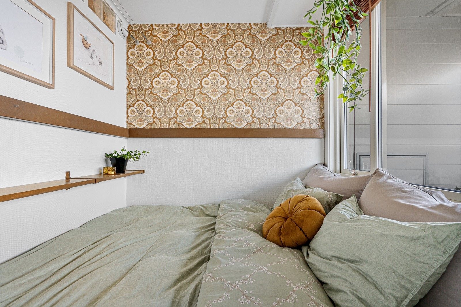 Lyst og luftig soverom*. Galleribilde