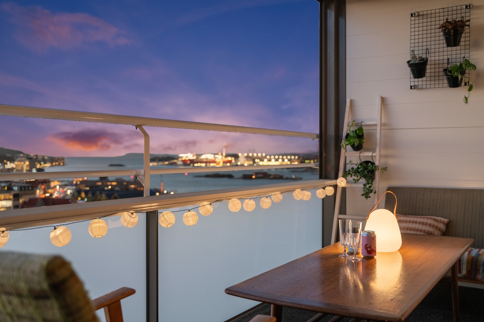 Kveldsbilde | Balkong Galleribilde