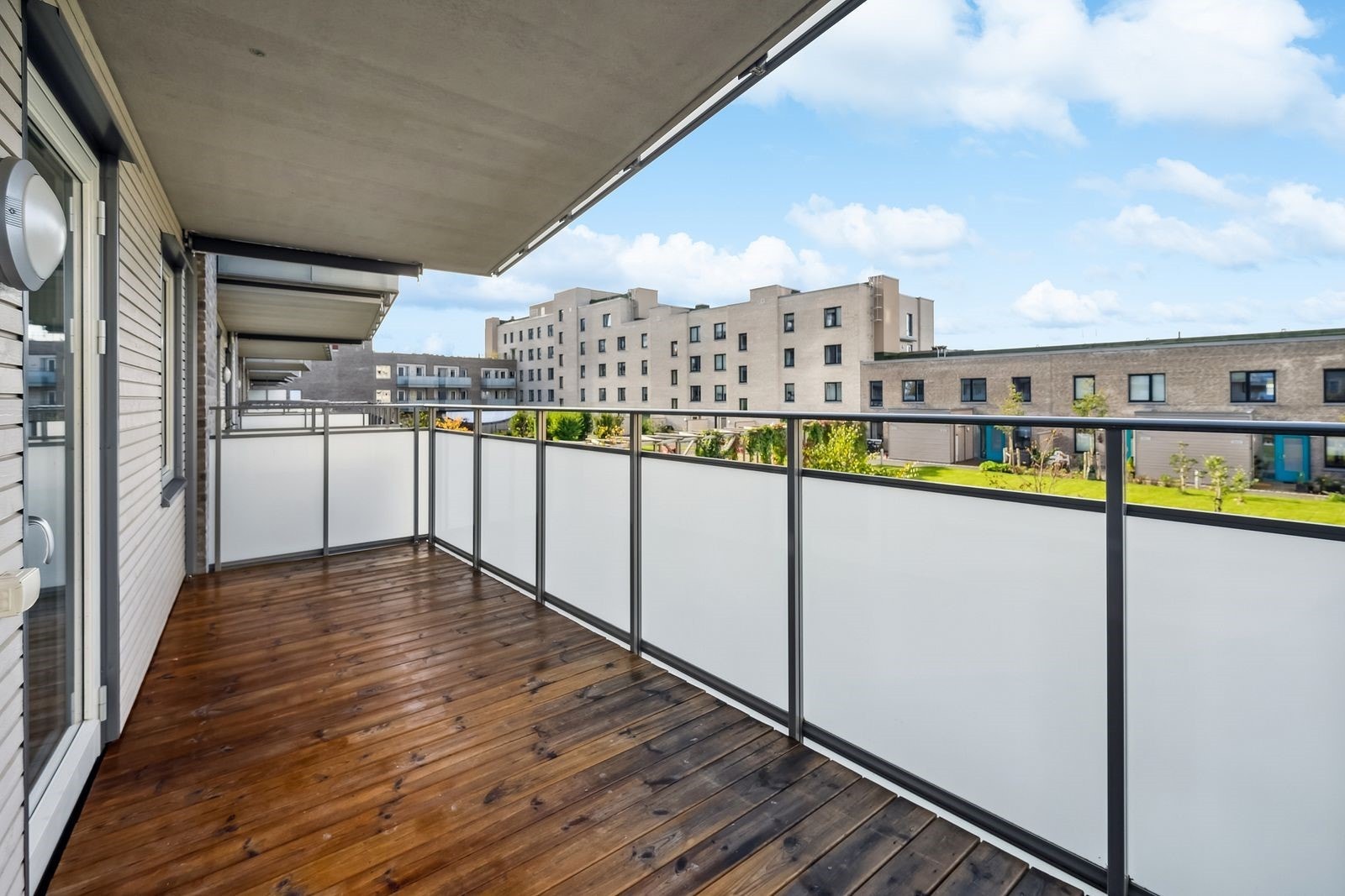 Balkong utenfor stuen. Galleribilde