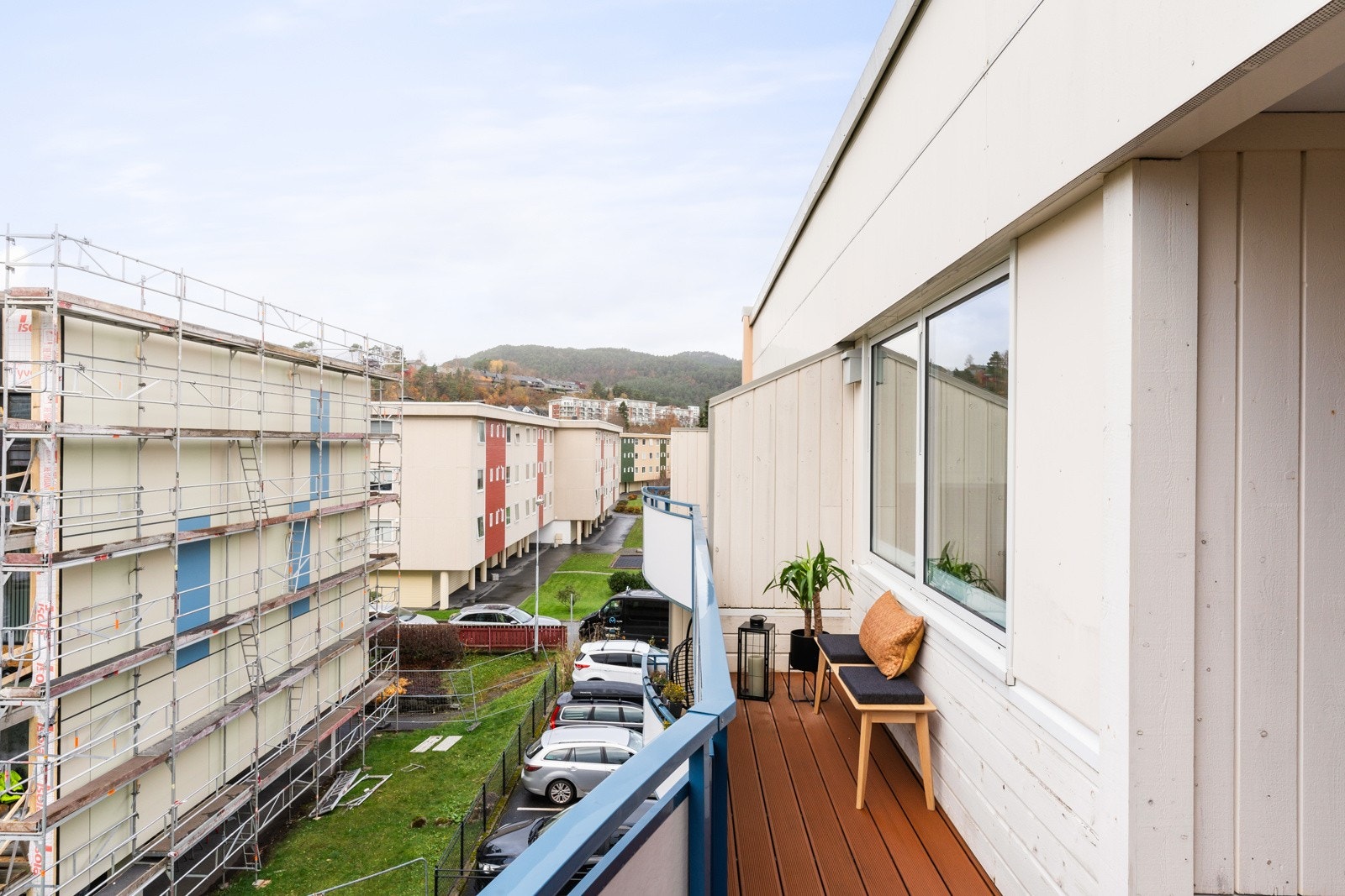 Denne er delvis overbygget og ligger fint til mtp sol og utsikt! Galleribilde