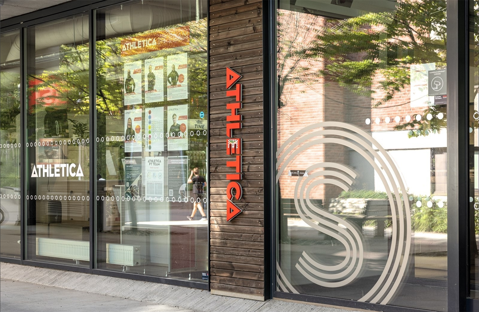 Populære Athletica er kun en kort spasertur fra leiligheten. Galleribilde