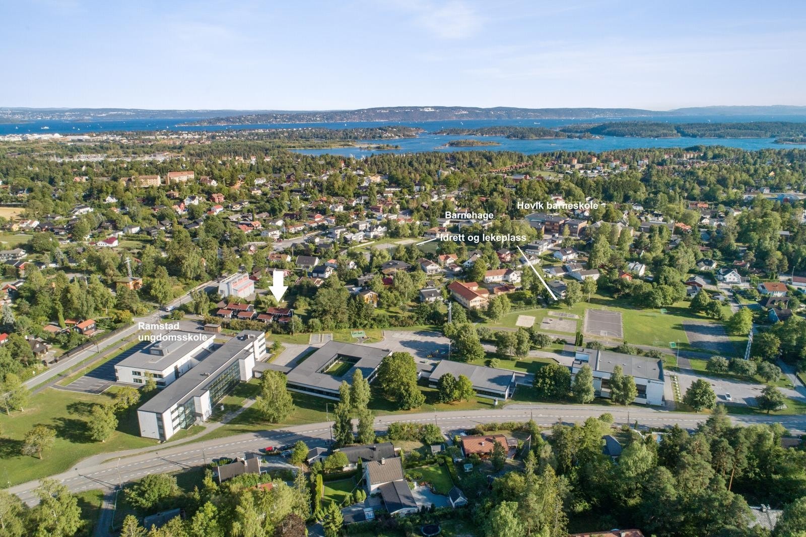 Meget barnevennlig med nærhet til skoler, barnehager og fritidstilbud Galleribilde