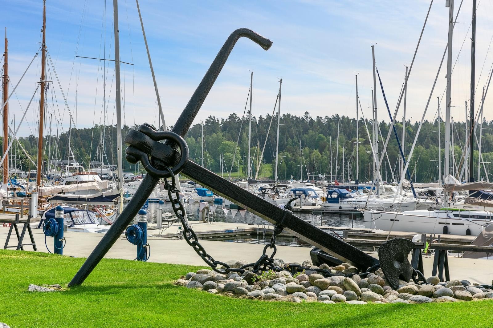 Det er også flere båthavner i området med mulighet for kjøp/leie av båtplass Galleribilde