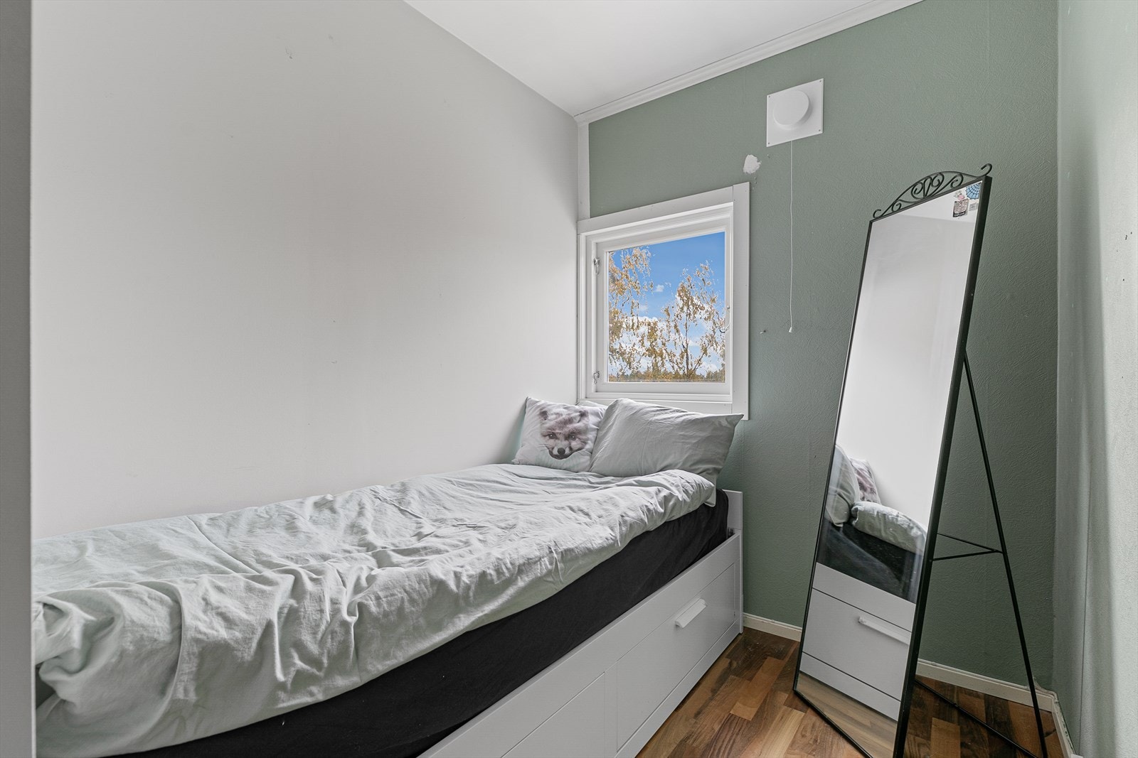 Soverommet er delt i 2 rom Galleribilde