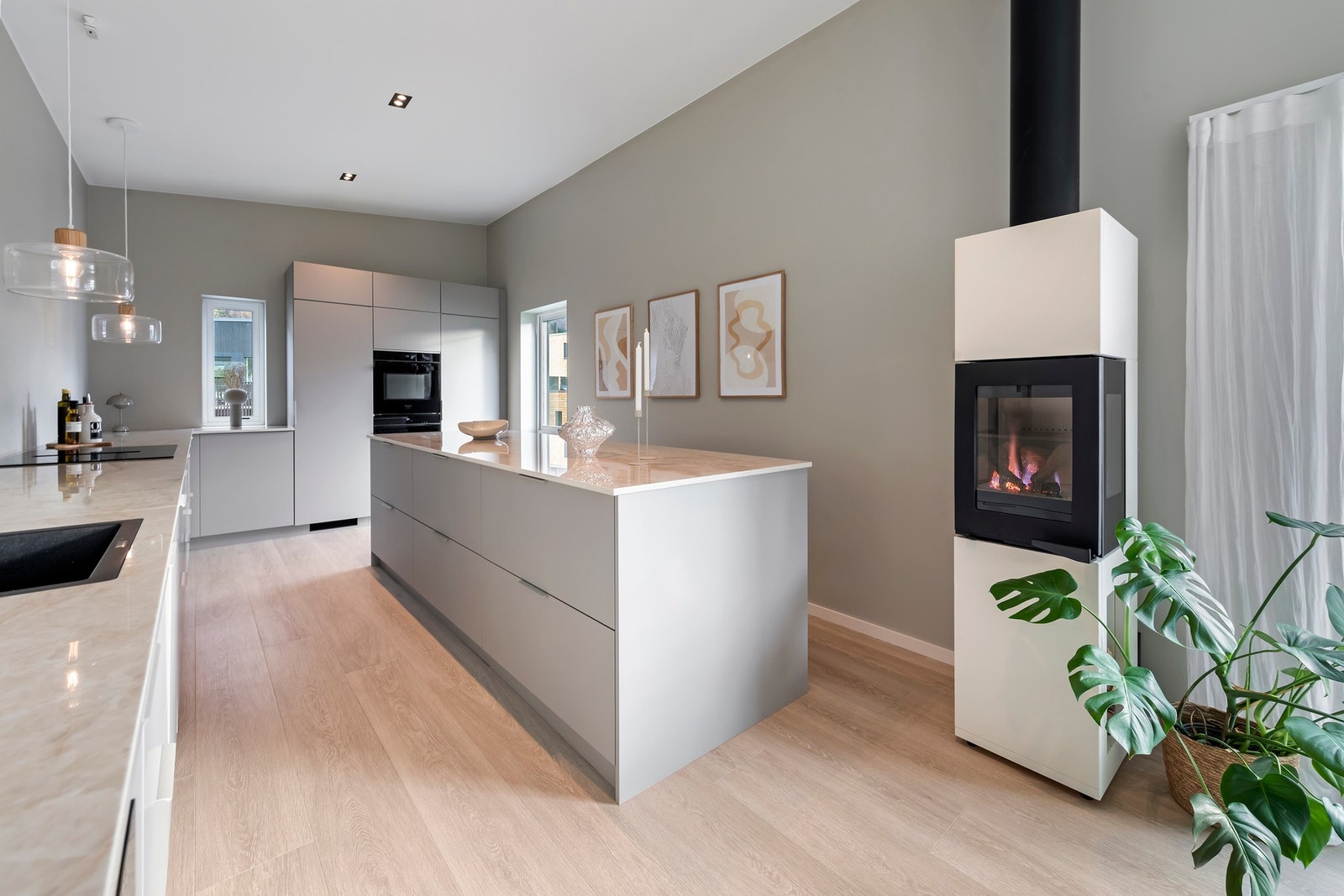 Flott kjøkken med innredning fra Kvik Galleribilde